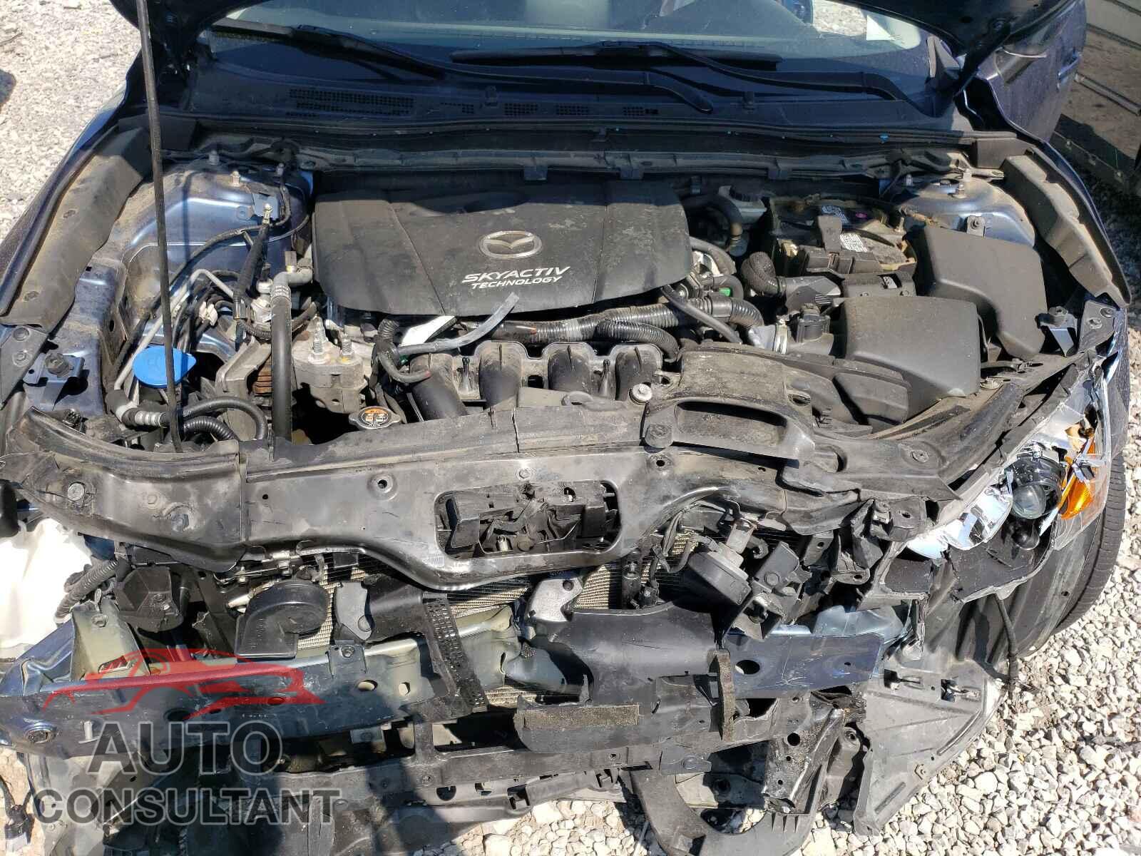 MAZDA 3 2017 - 3MZBN1V75HM133039
