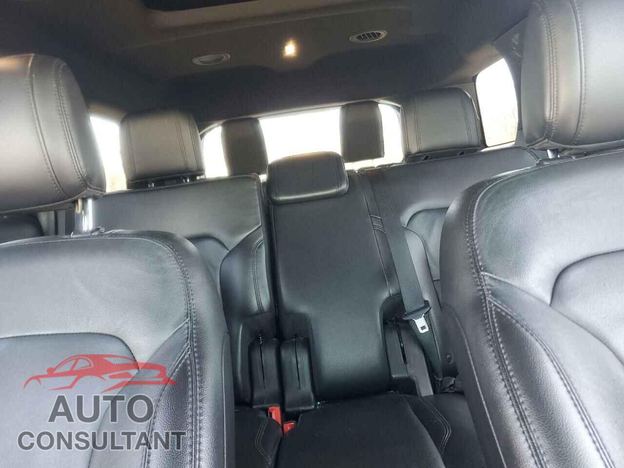 FORD EXPLORER 2018 - 1FM5K8D80JGB02191