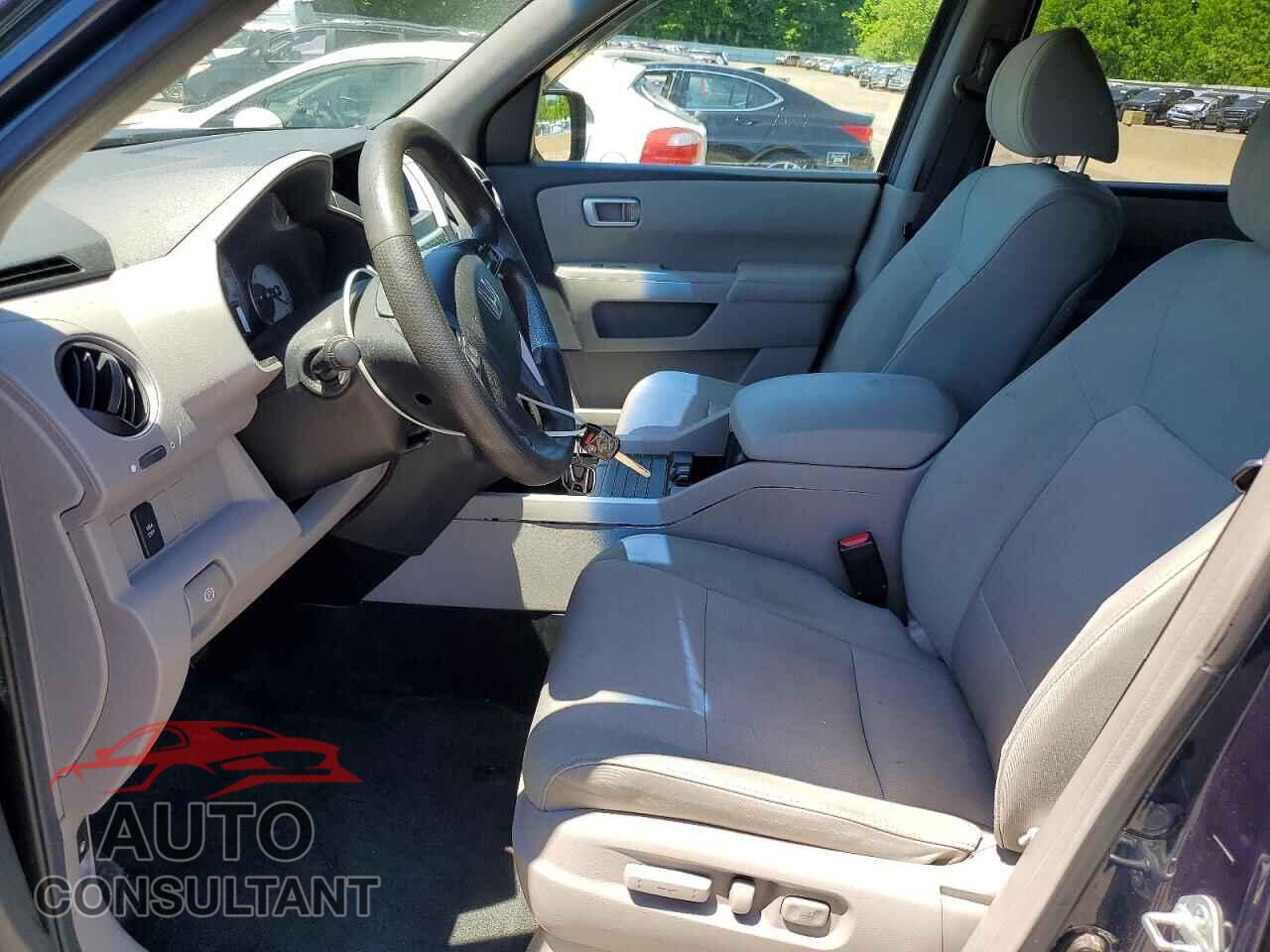 HONDA PILOT 2011 - 5FNYF4H42BB011960