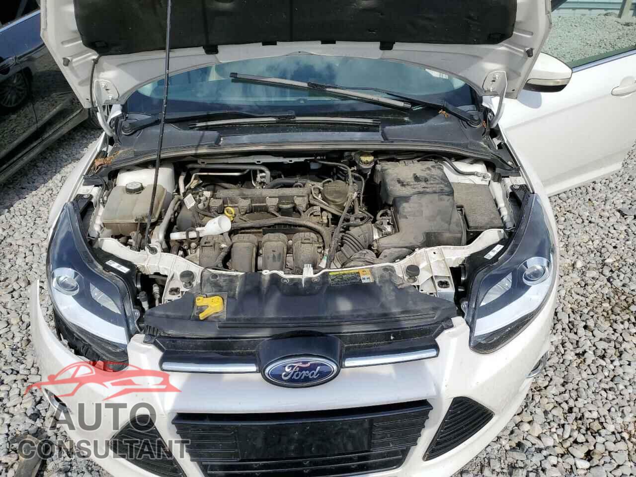 FORD FOCUS 2012 - 1FAHP3M23CL352588