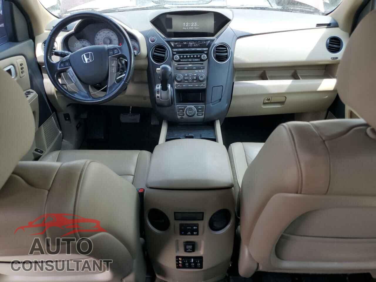 HONDA PILOT 2015 - 5FNYF3H99FB008632