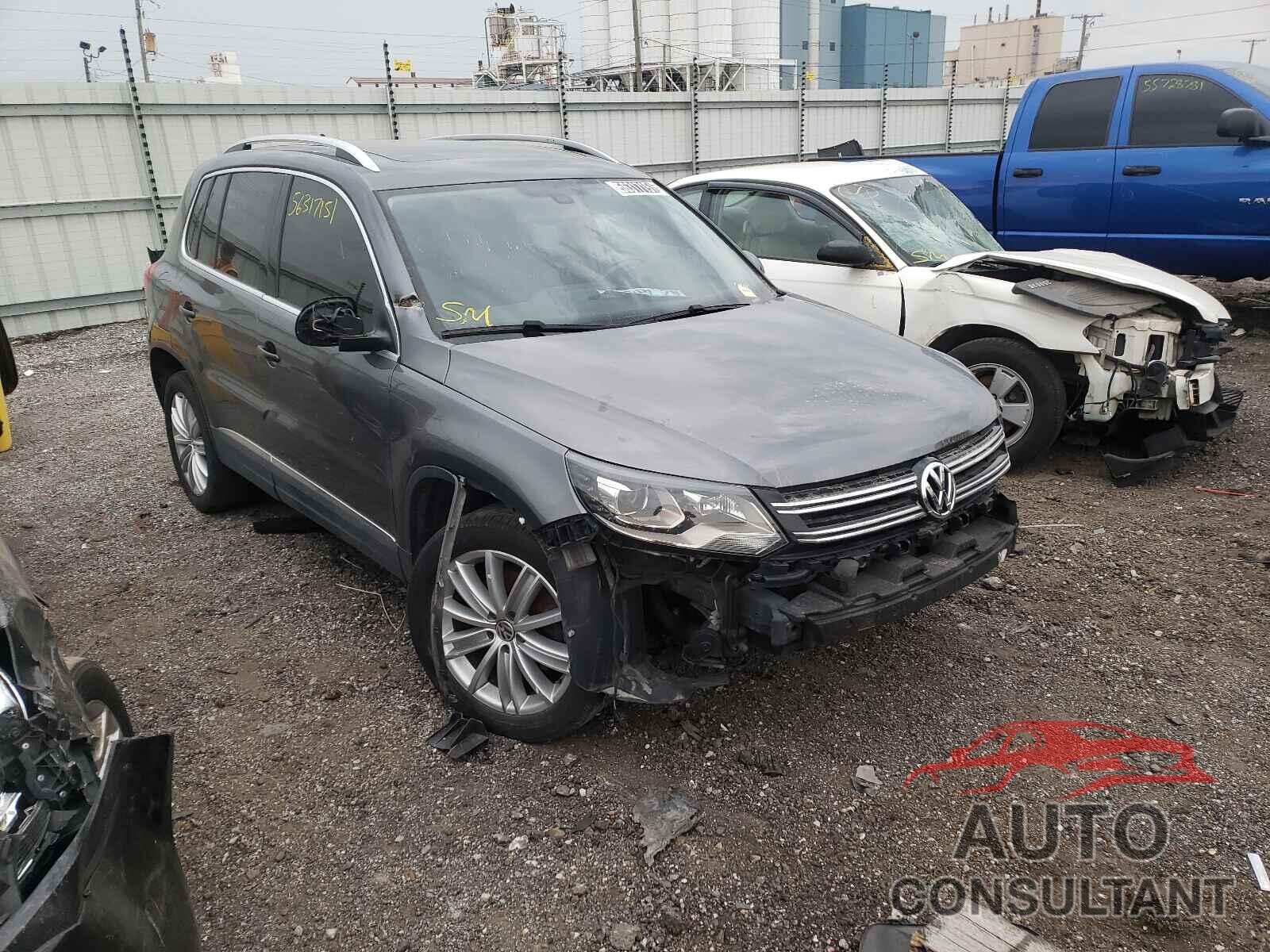 VOLKSWAGEN TIGUAN 2016 - WVGAV7AX0GW522530