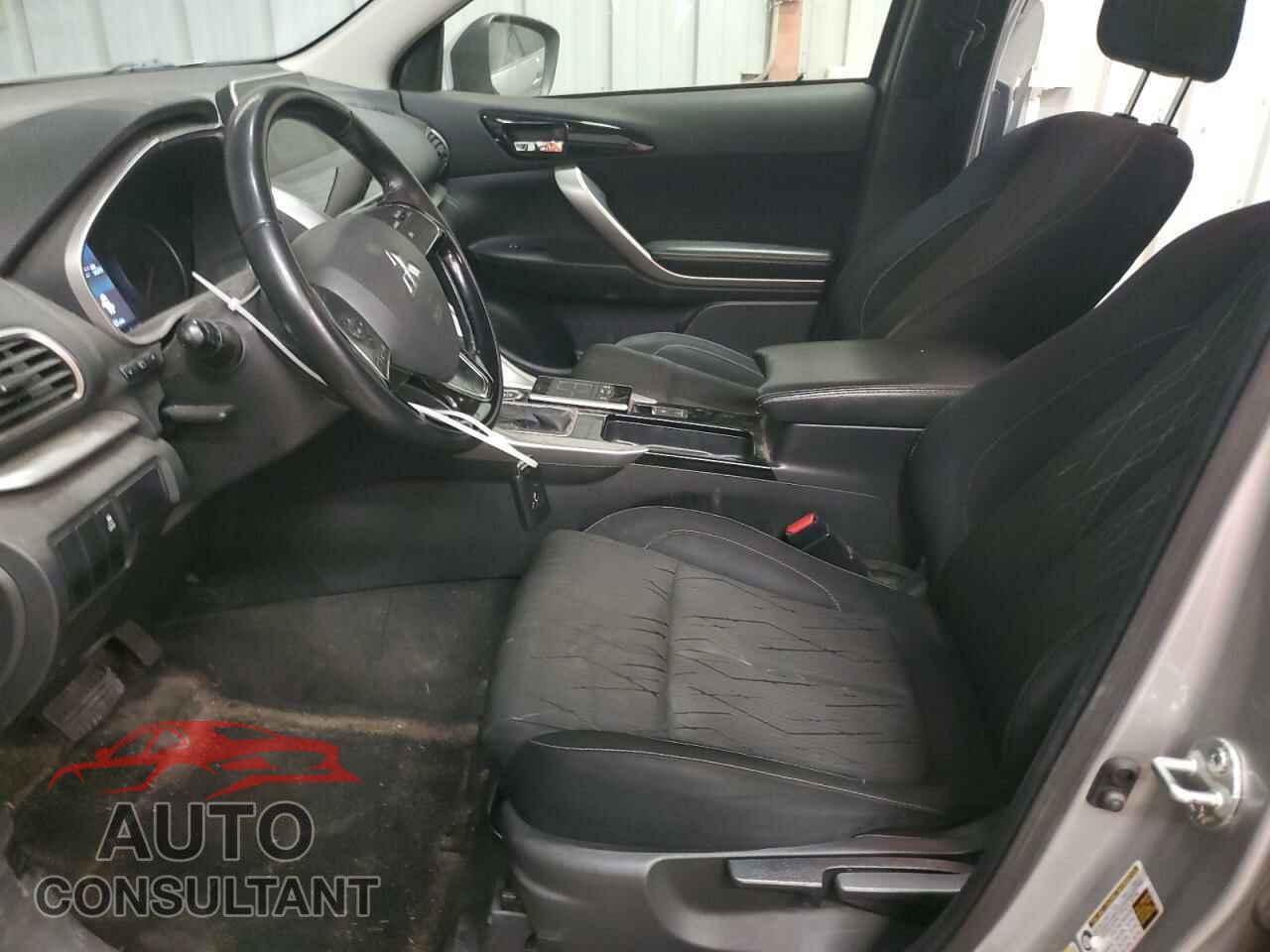 MITSUBISHI ECLIPSE 2018 - JA4AT5AA8JZ040849