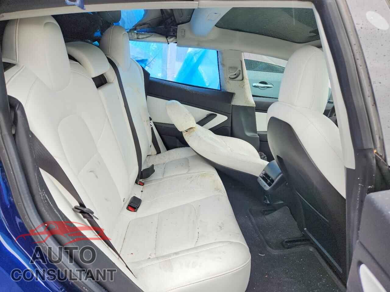 TESLA MODEL 3 2018 - 5YJ3E1EB0JF097721