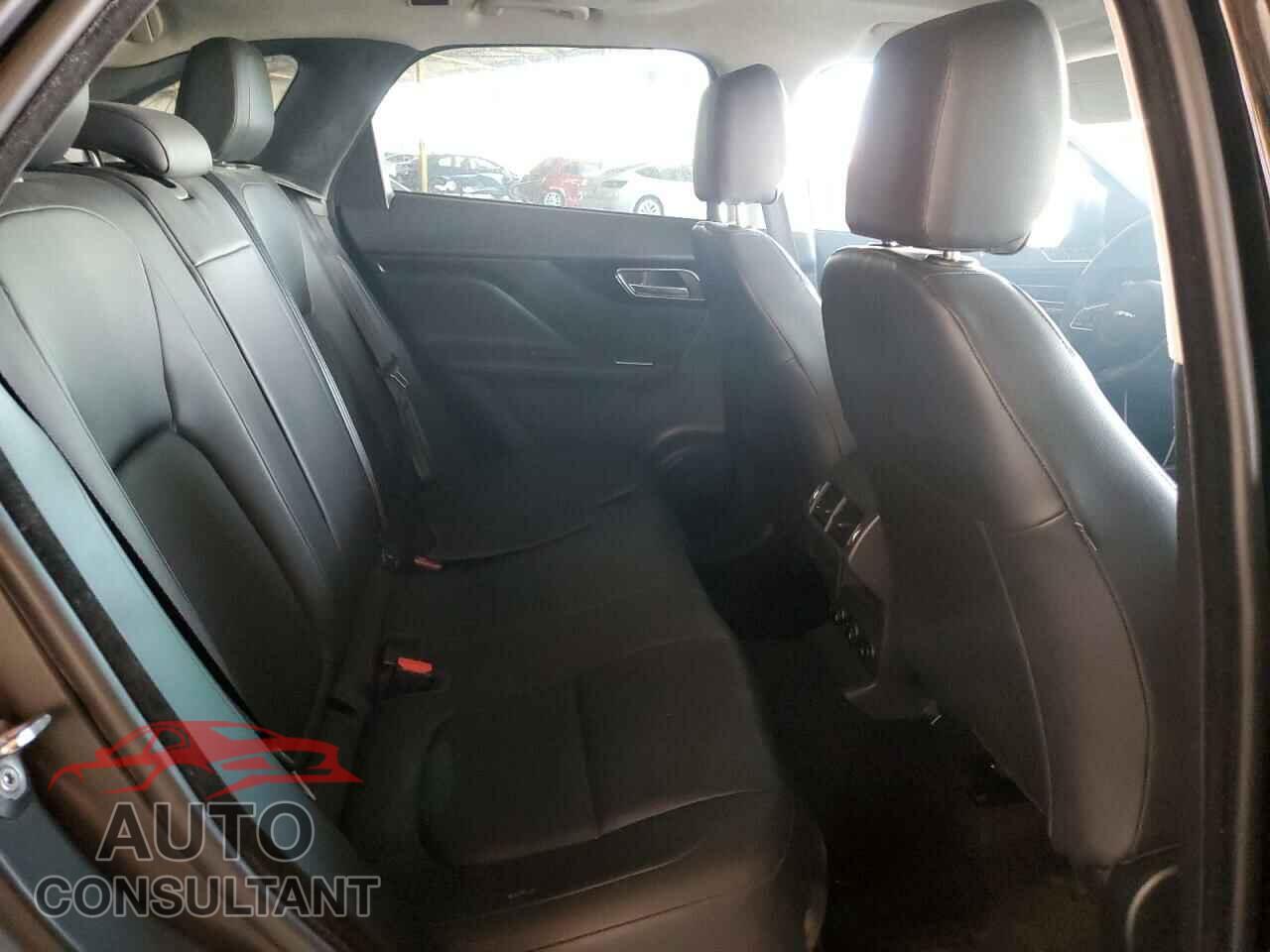 JAGUAR F-PACE 2019 - SADCS2FX9KA601836