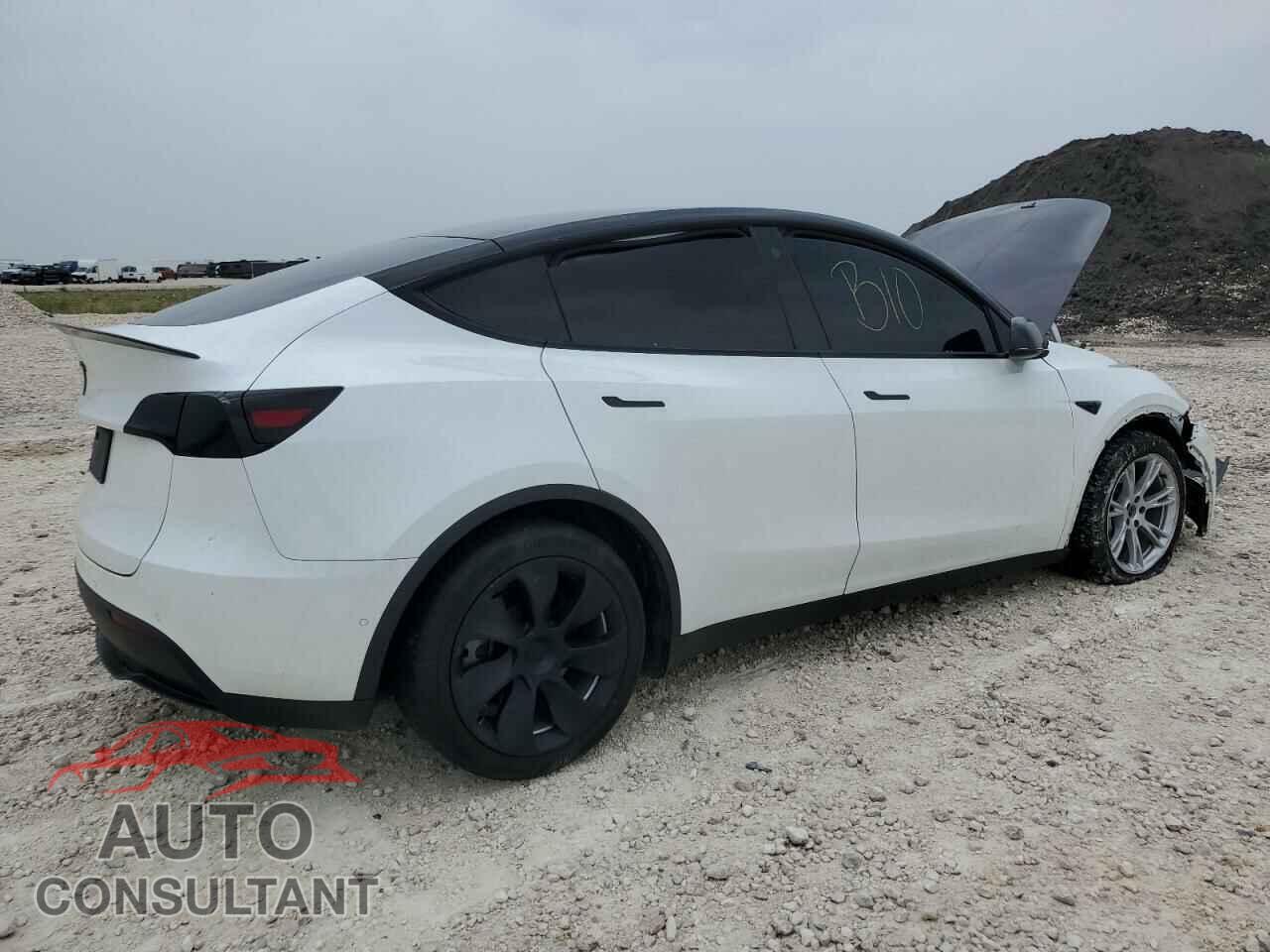 TESLA MODEL Y 2022 - 7SAYGAEE9NF359982