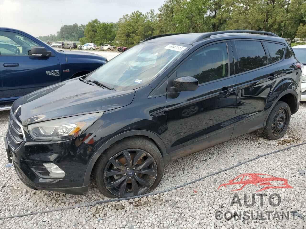 FORD ESCAPE 2018 - 1FMCU0GD7JUB41762