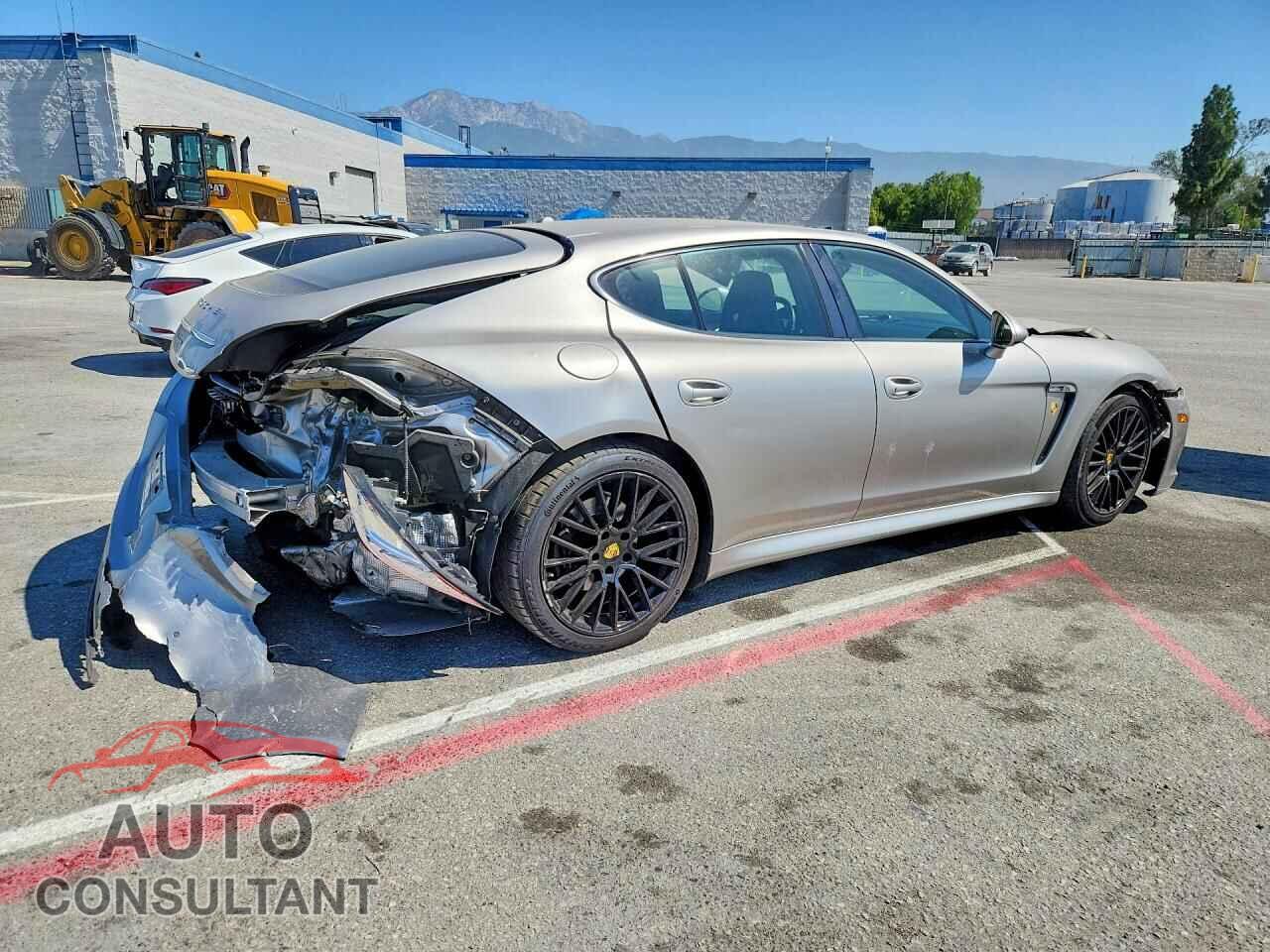 PORSCHE PANAMERA 2013 - WP0AA2A75DL010312