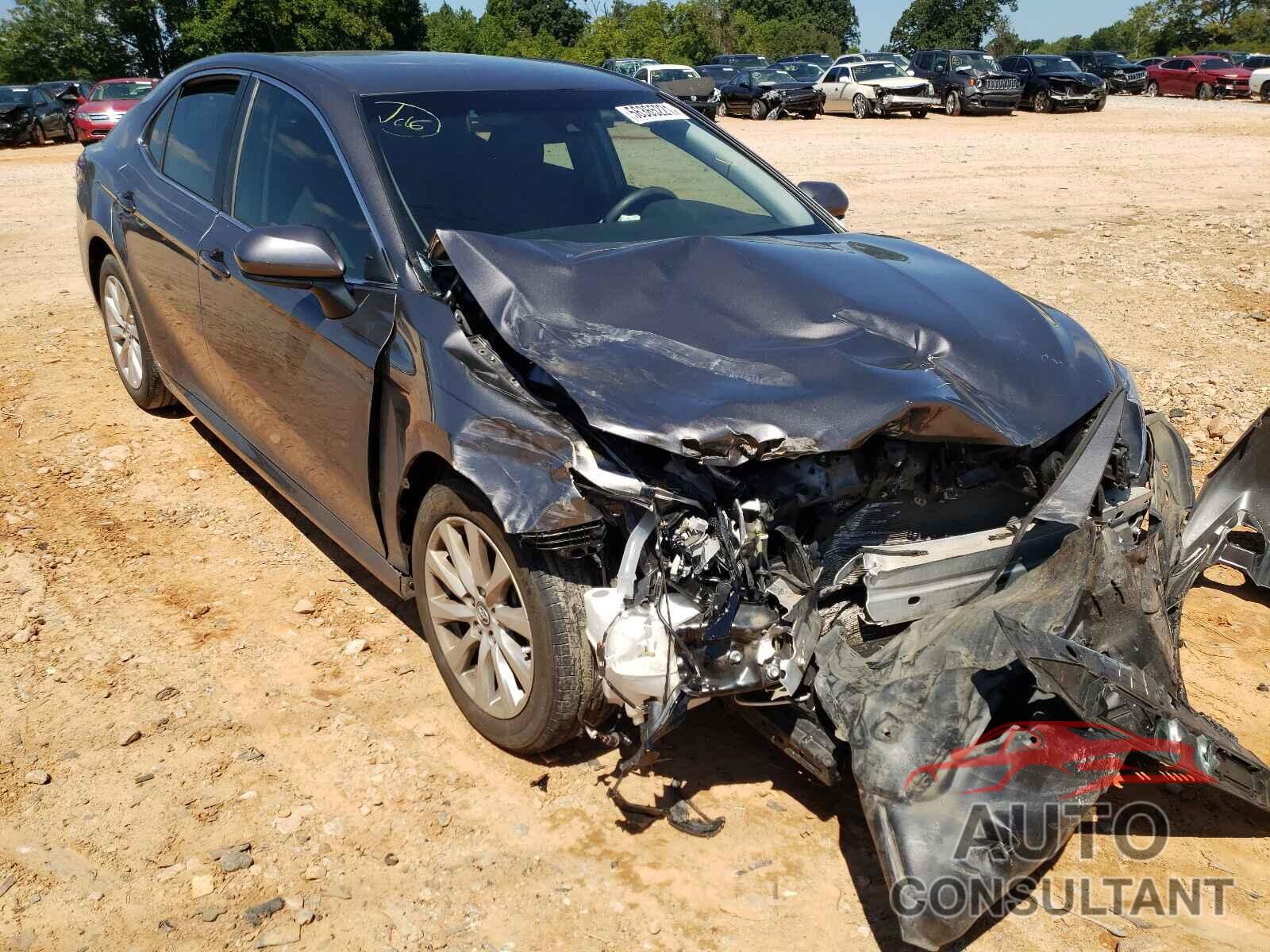 TOYOTA CAMRY 2018 - 4T1B11HK6JU626255