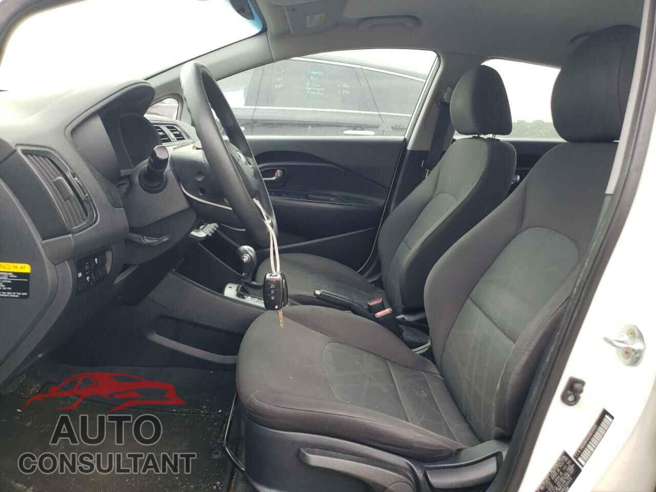 KIA RIO 2017 - KNADM4A32H6010315