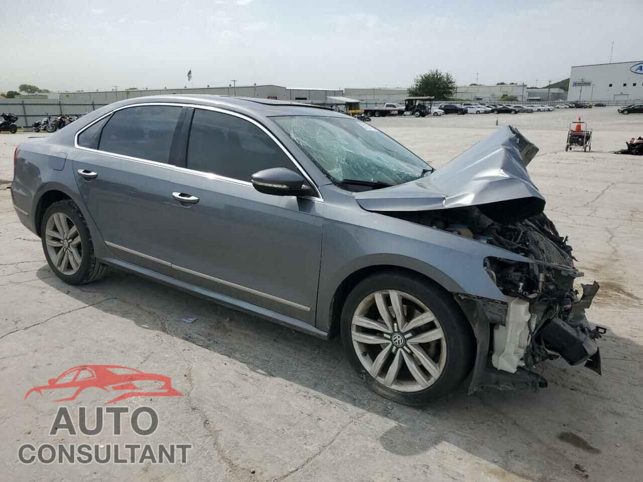 VOLKSWAGEN PASSAT 2017 - 1VWCT7A31HC036552