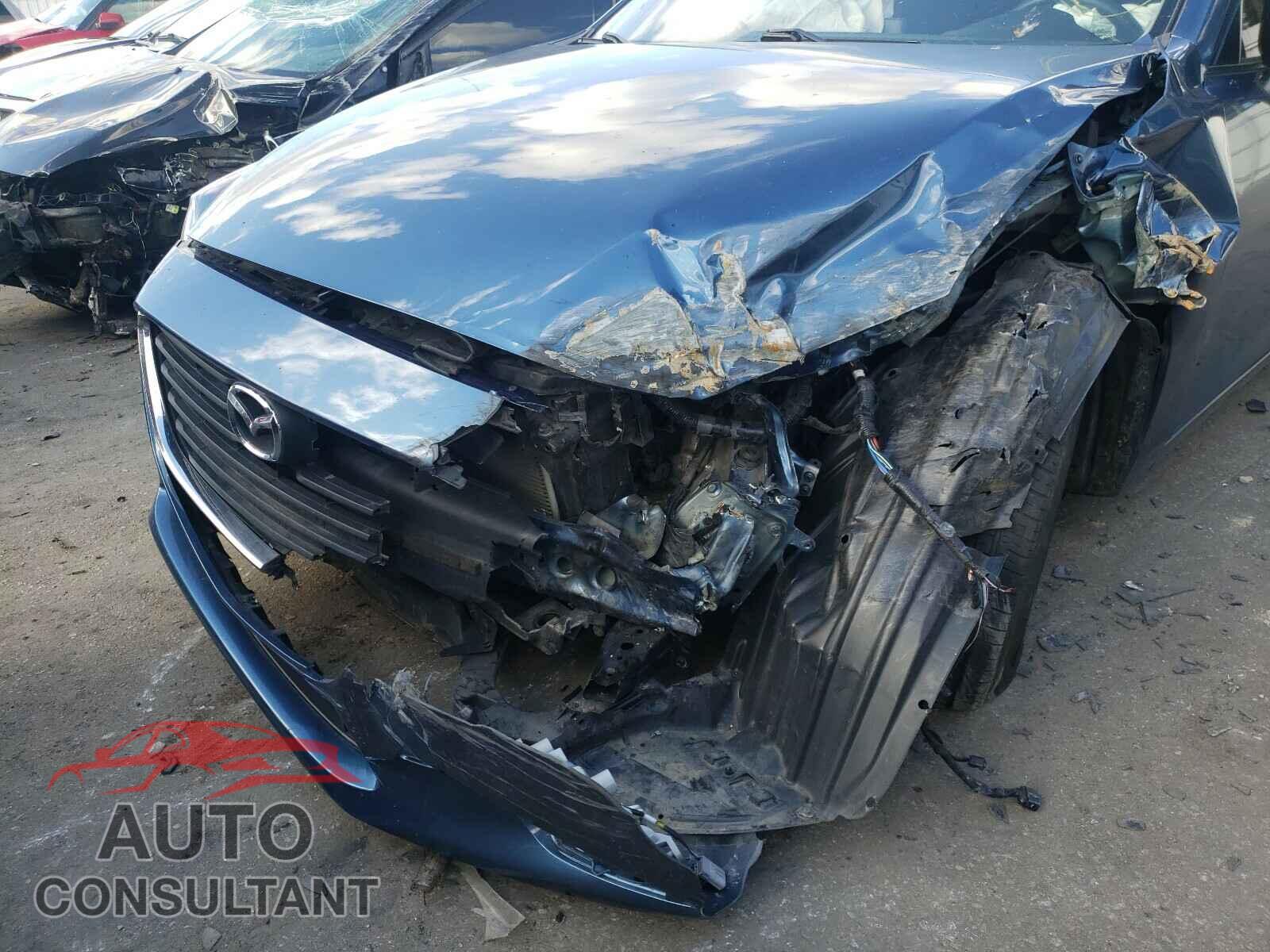 MAZDA 3 2017 - 3MZBN1U76HM117272