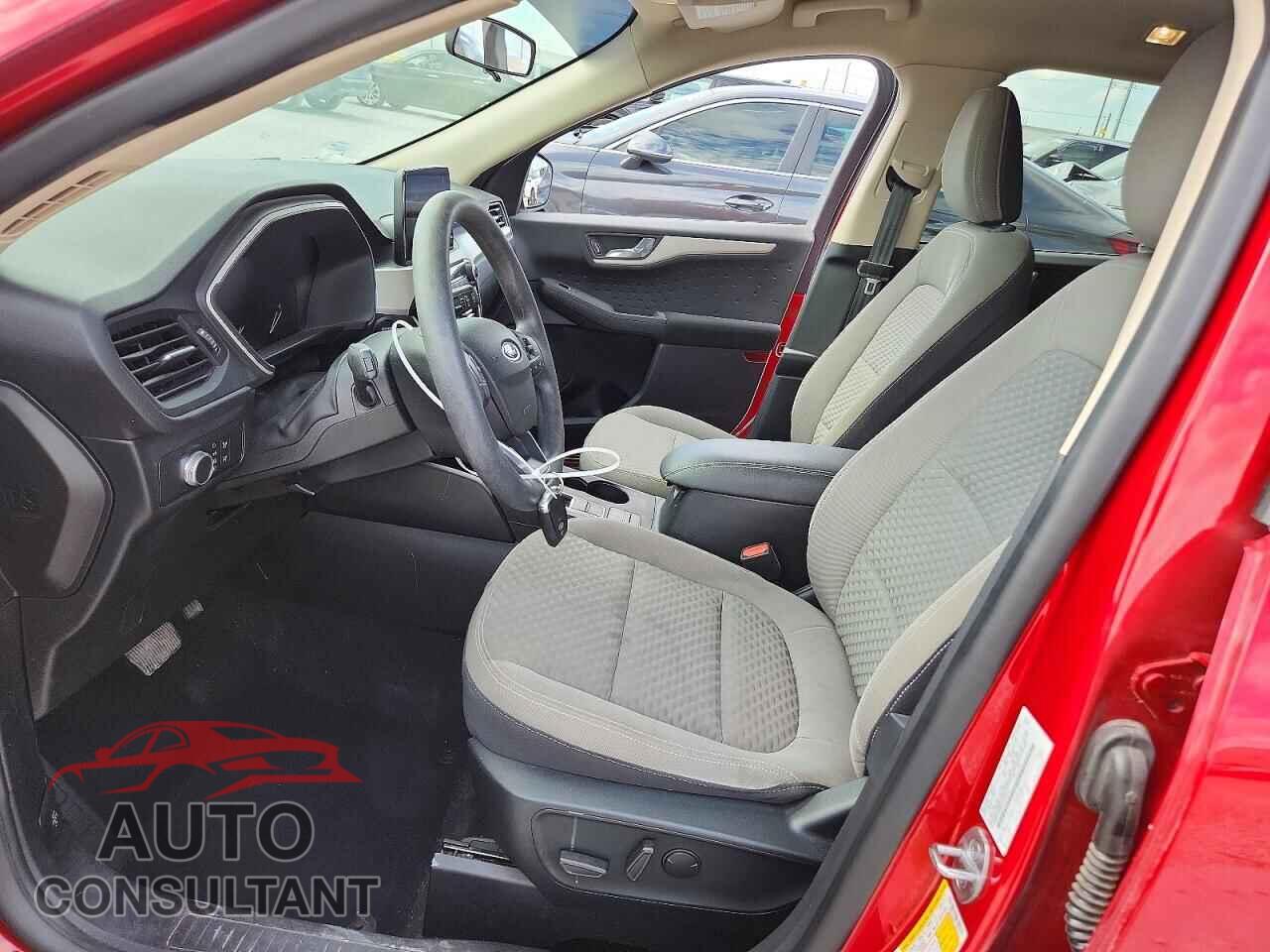 FORD ESCAPE 2020 - 1FMCU0G61LUA32217
