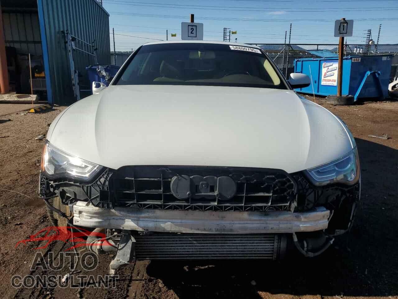 AUDI A5 2014 - WAUGFAFR2EA044332