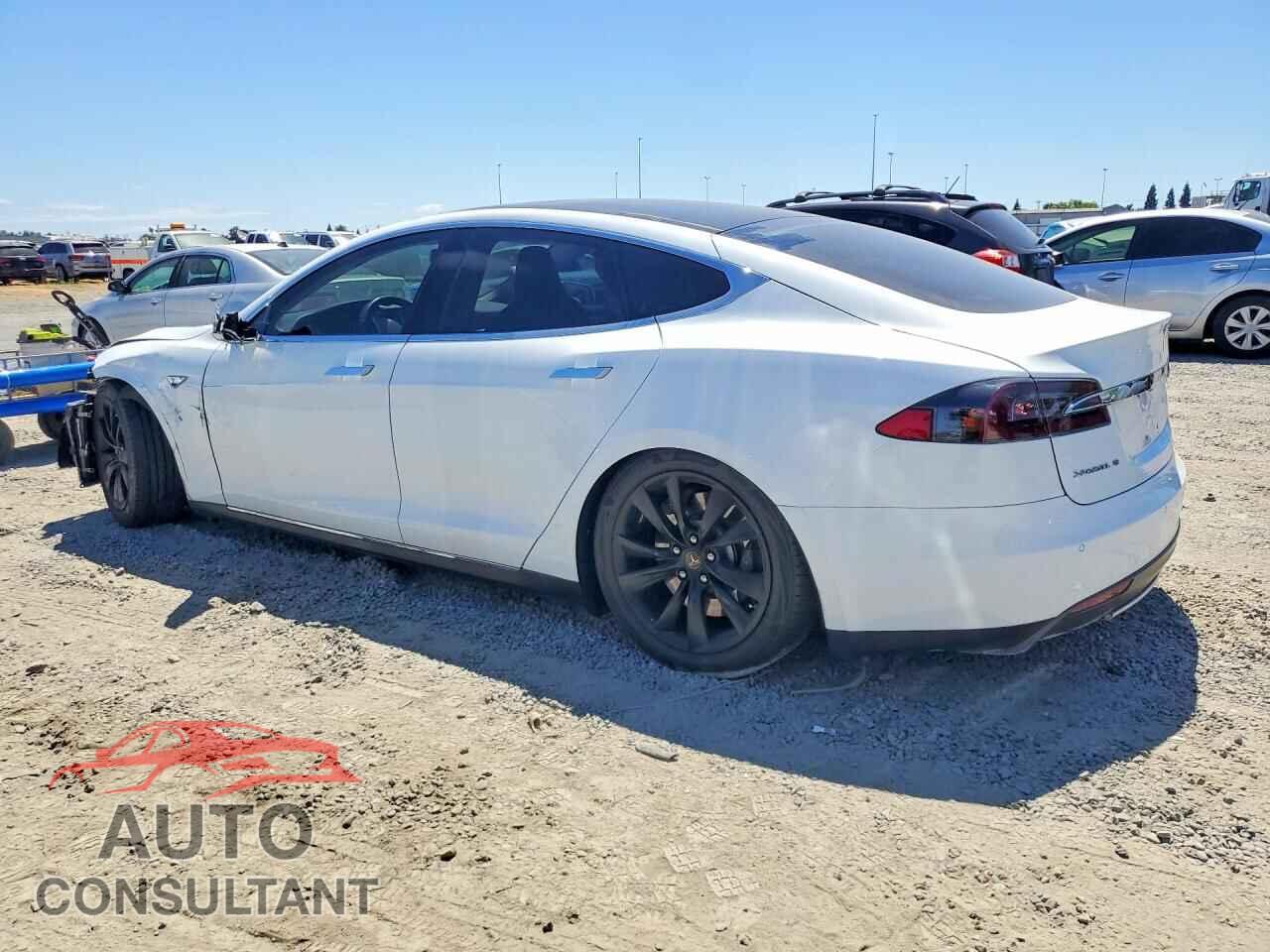 TESLA MODEL S 2013 - 5YJSA1CN7DFP24732