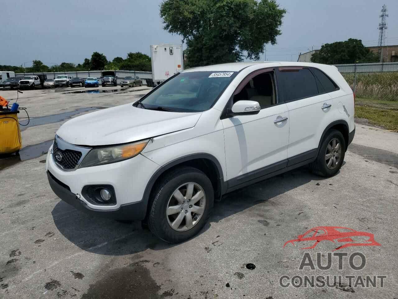 KIA SORENTO 2011 - 5XYKU4A27BG015676