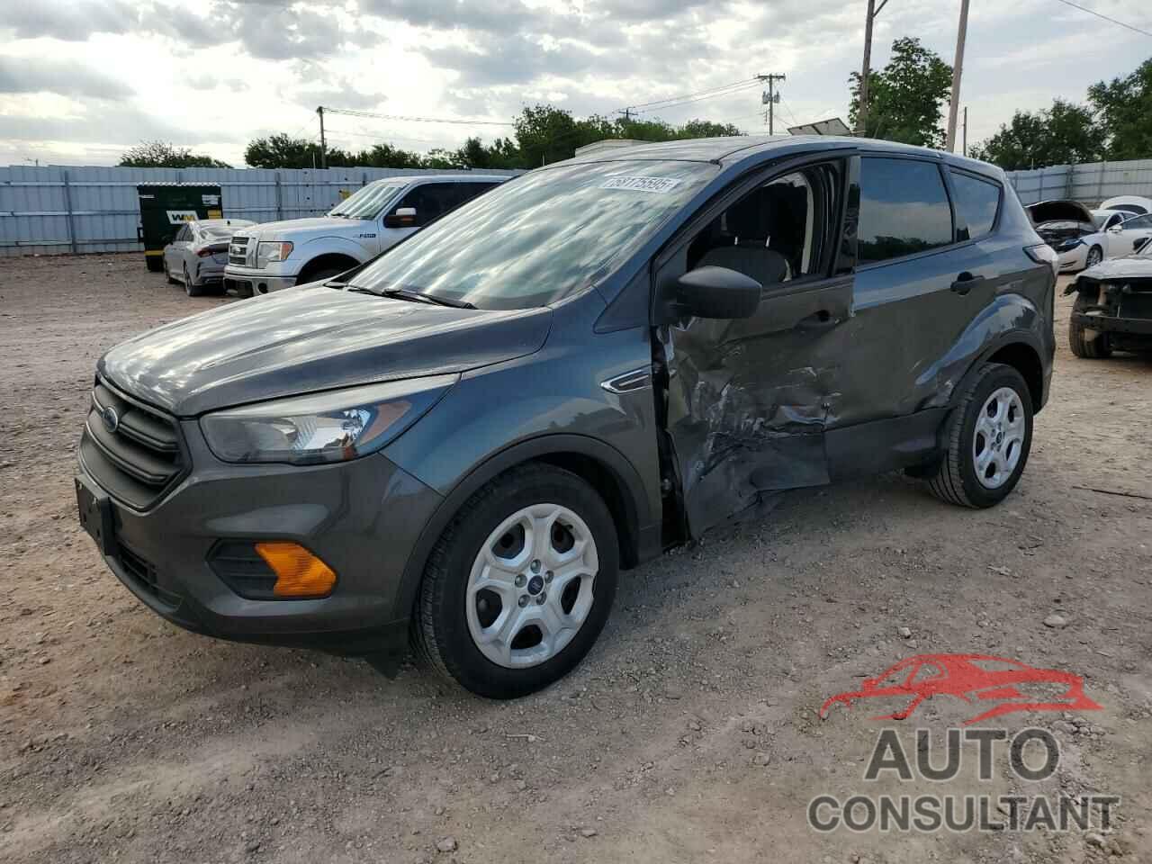 FORD ESCAPE 2018 - 1FMCU0F70JUC75699