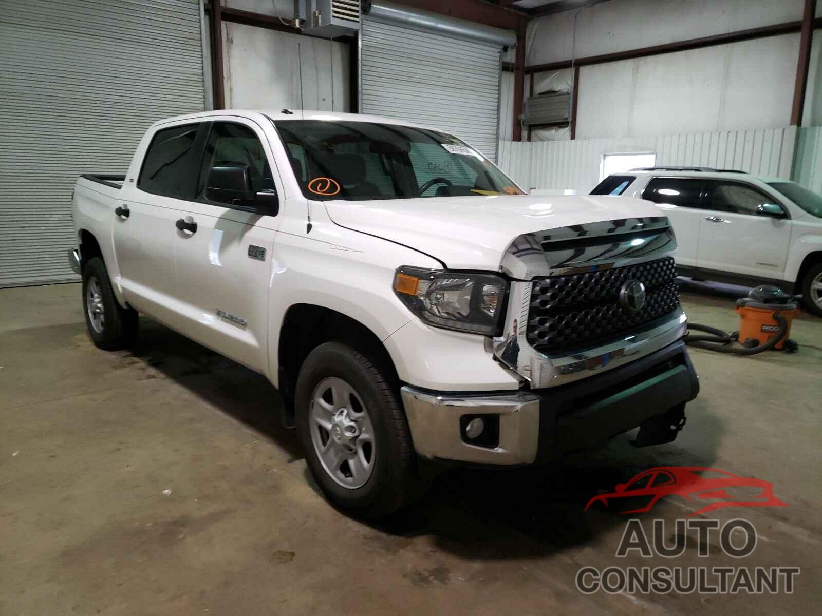 TOYOTA TUNDRA 2019 - 5TFDW5F10KX870144