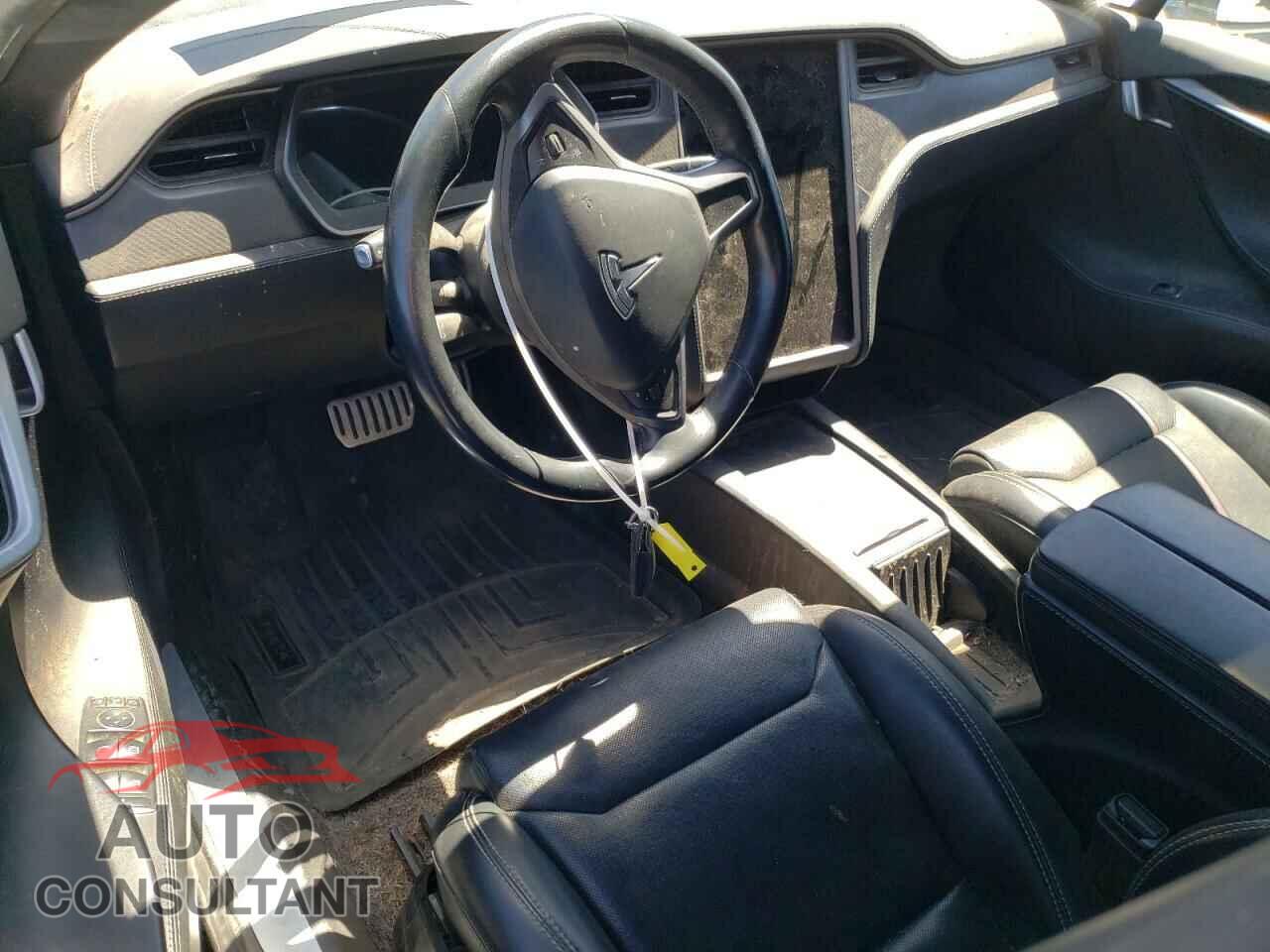TESLA MODEL S 2018 - 5YJSA1E47JF273592