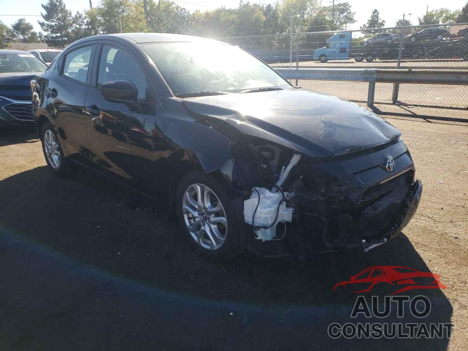 TOYOTA YARIS 2017 - 3MYDLBYV1HY165708