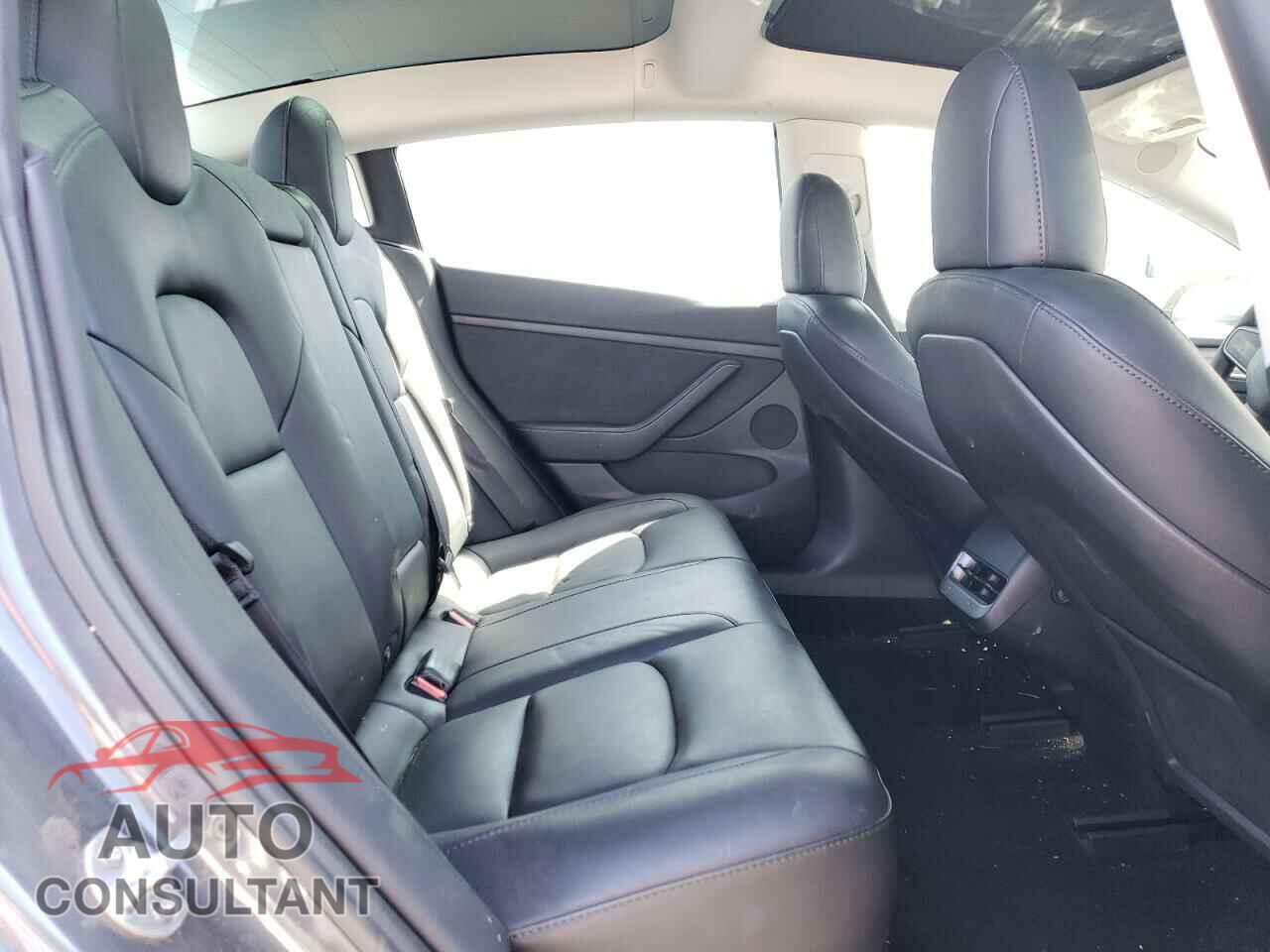 TESLA MODEL 3 2023 - 5YJ3E1EA7PF458524