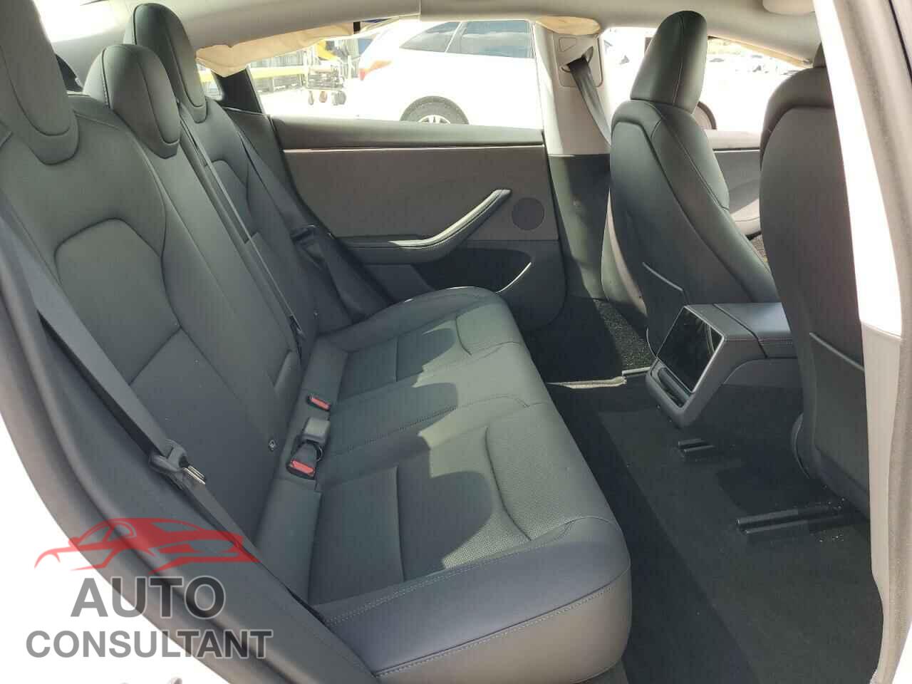 TESLA MODEL 3 2024 - 5YJ3E1EA2RF748978