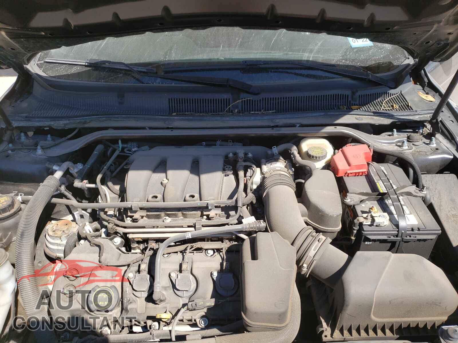 FORD TAURUS 2017 - 1FAHP2E81HG112792