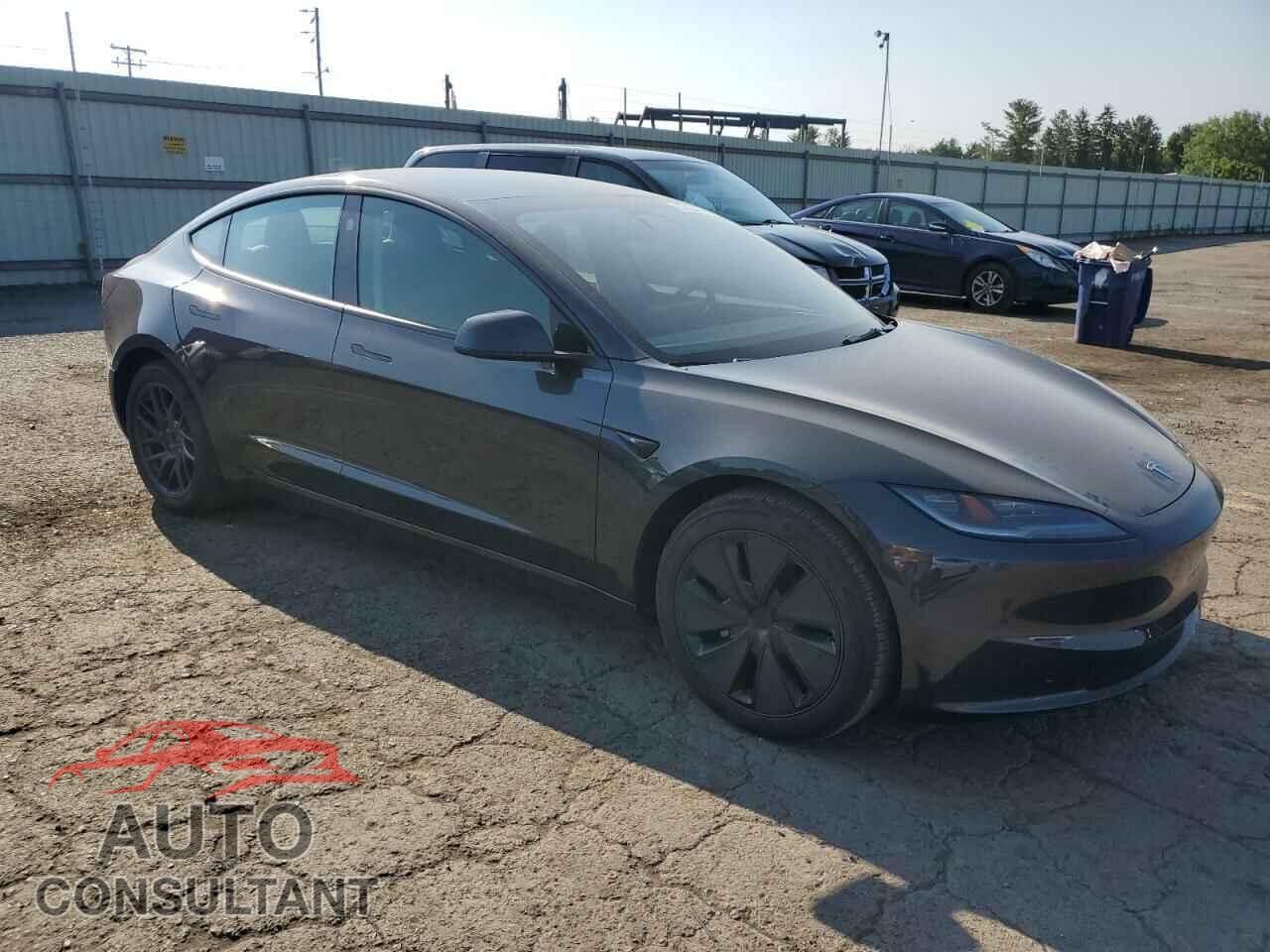 TESLA MODEL 3 2024 - 5YJ3E1EB0RF735929