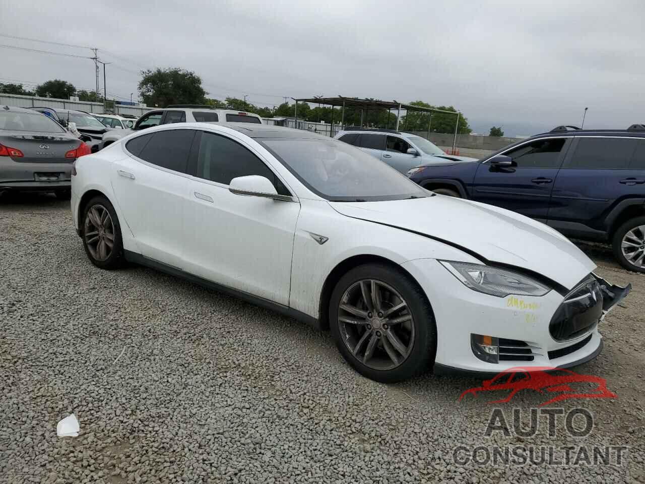 TESLA MODEL S 2013 - 5YJSA1DNXDFP21418
