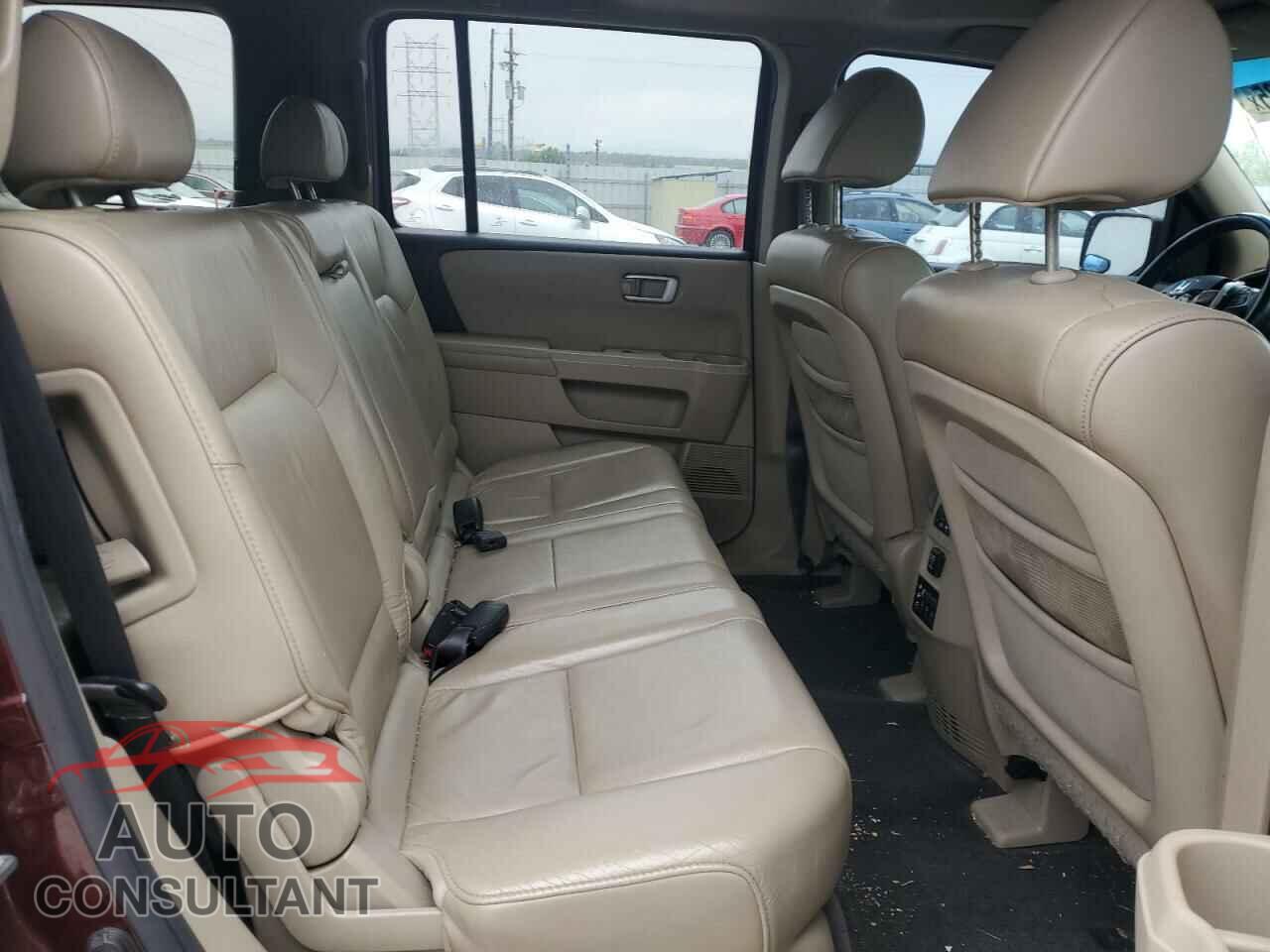 HONDA PILOT 2011 - 5FNYF4H69BB033603