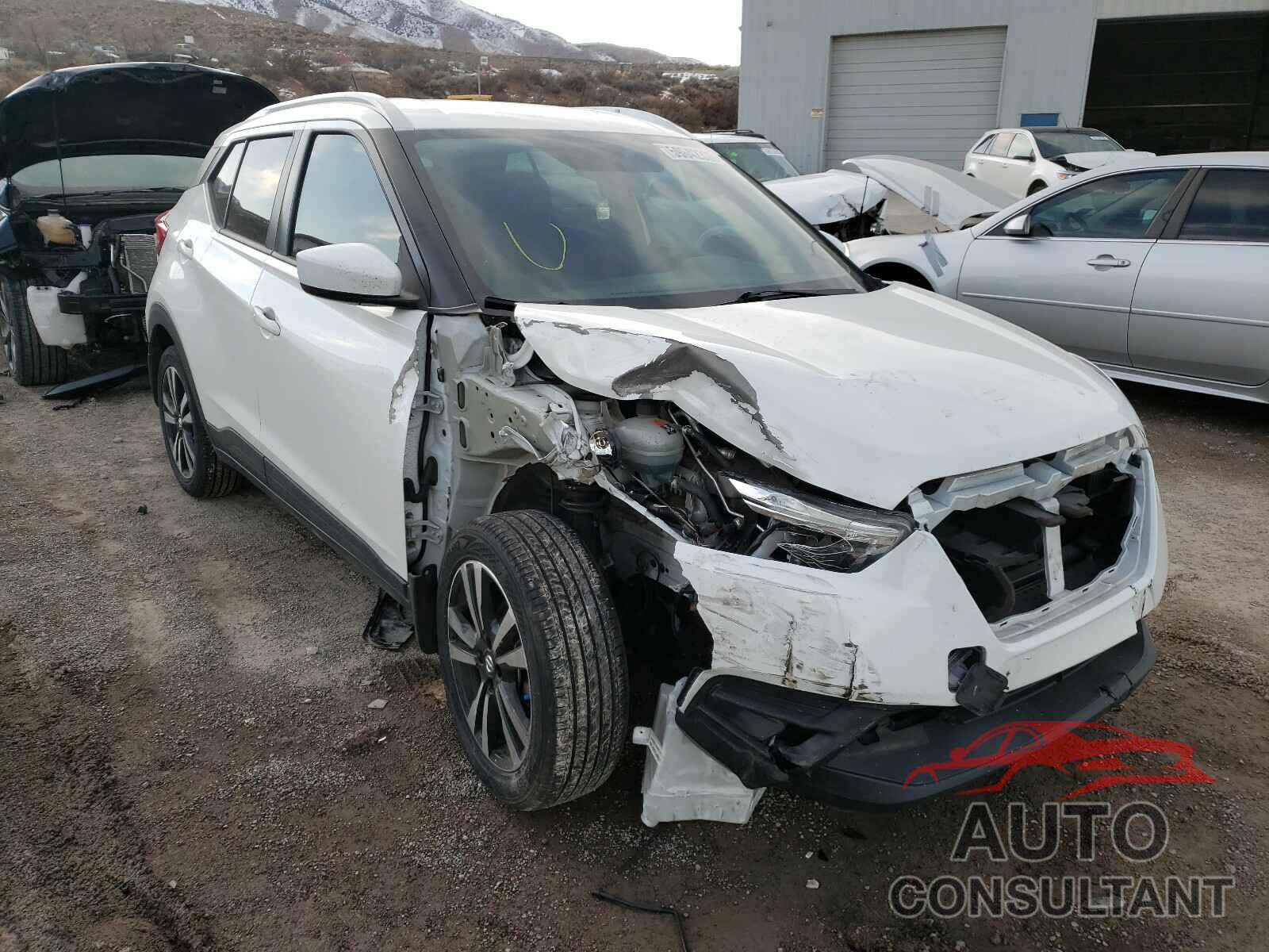 NISSAN KICKS 2018 - 3N1CP5CU3JL505672