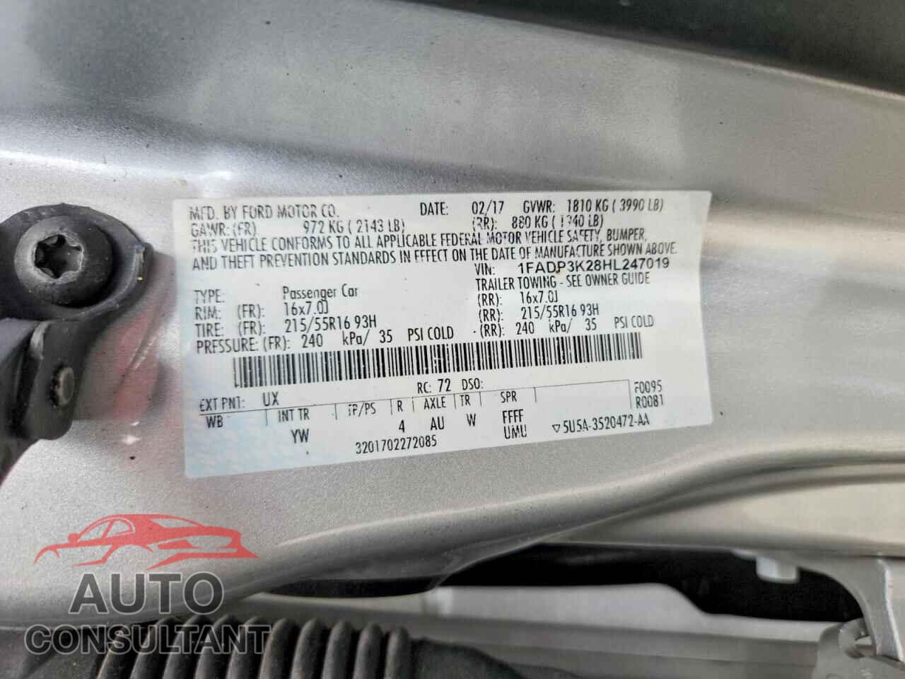 FORD FOCUS 2017 - 1FADP3K28HL247019