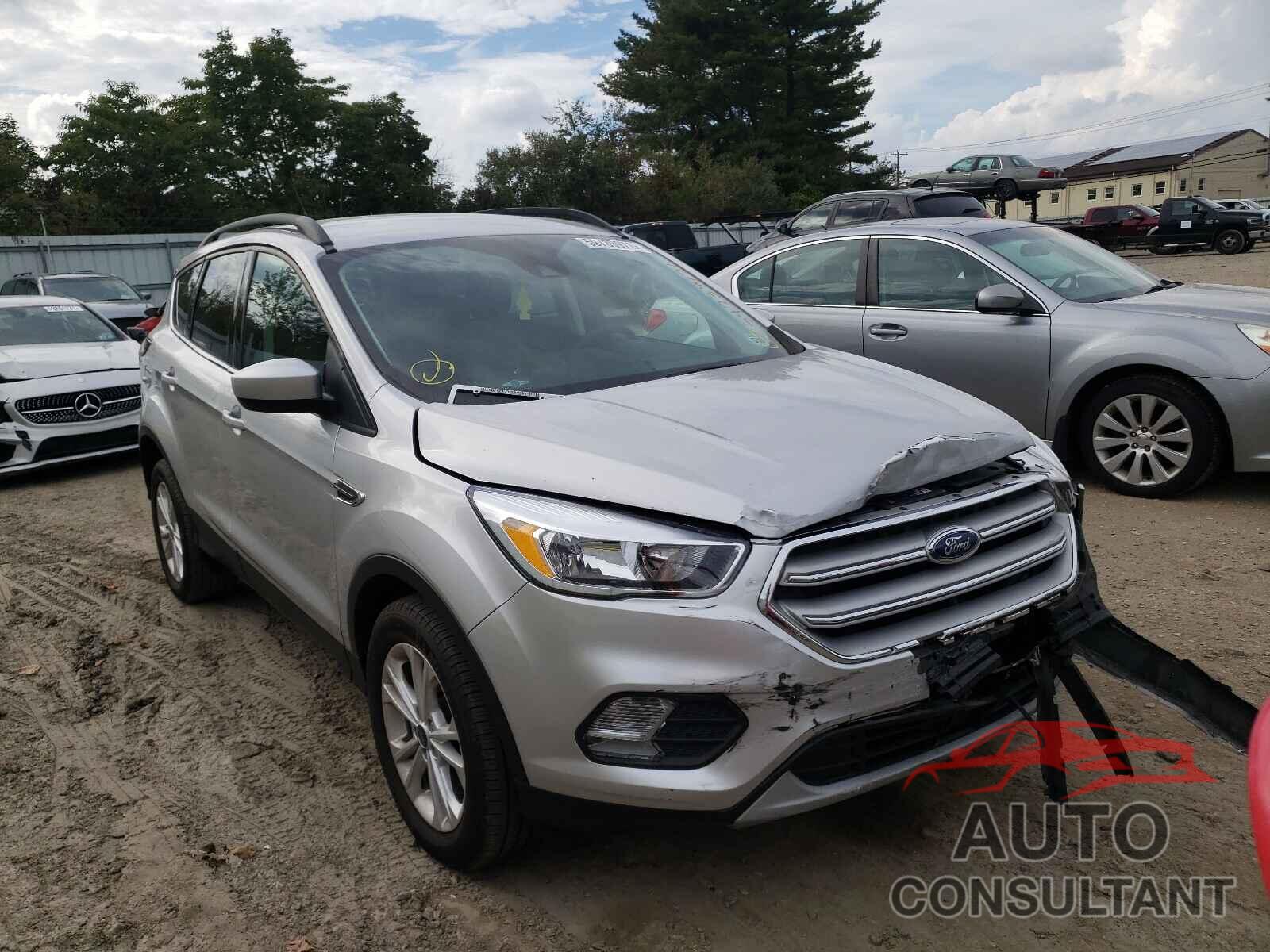 FORD ESCAPE 2018 - 1FMCU0GD7JUC25953