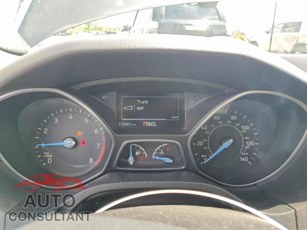 FORD FOCUS 2015 - 1FADP3F25FL217841