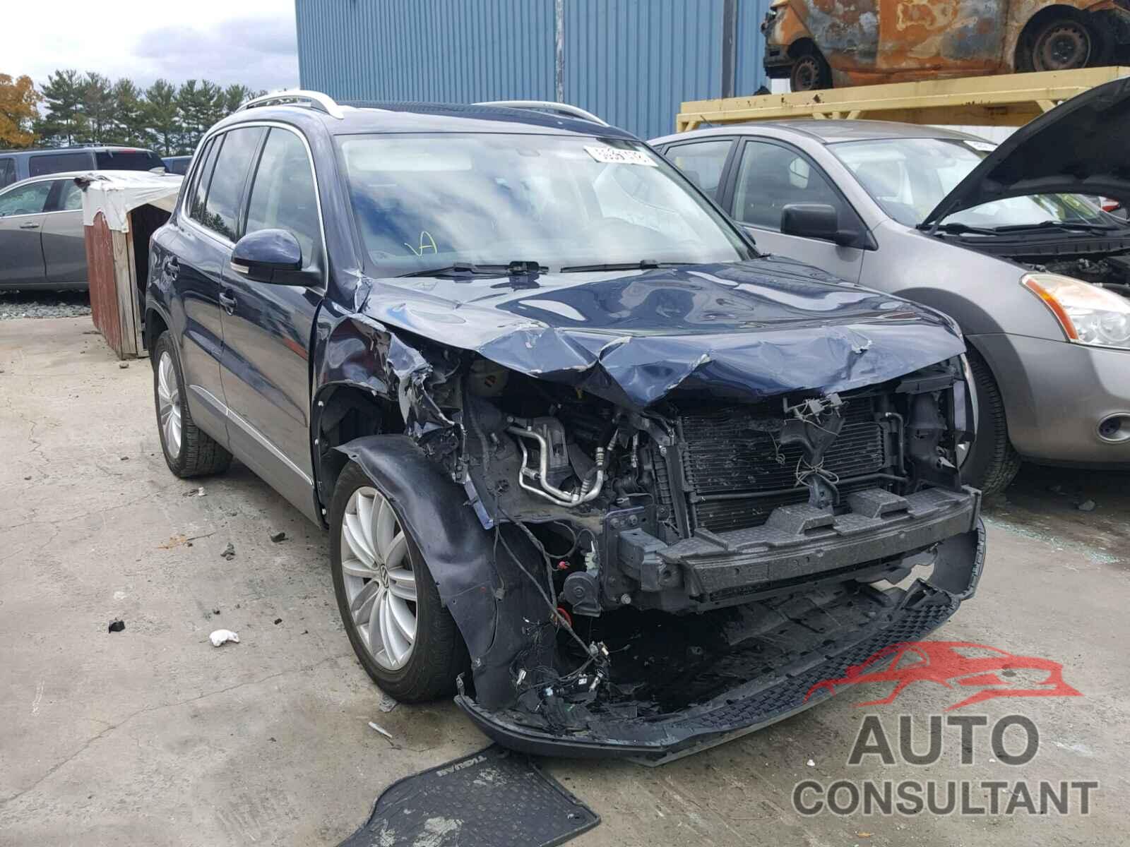 VOLKSWAGEN TIGUAN S 2016 - WVGBV7AXXGW577166