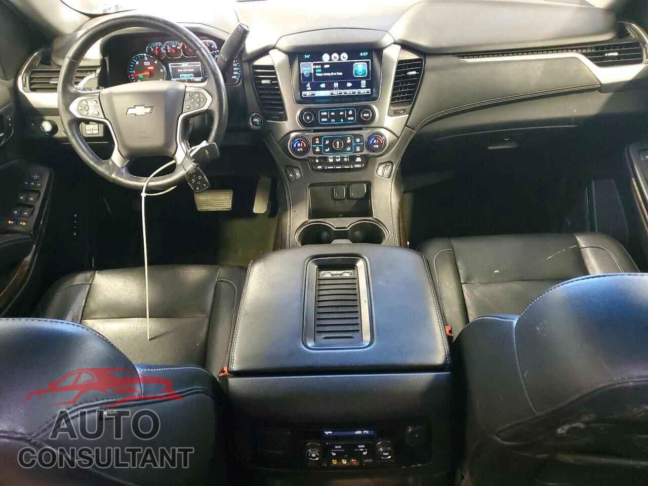 CHEVROLET SUBURBAN 2015 - 1GNSKJKCXFR696751