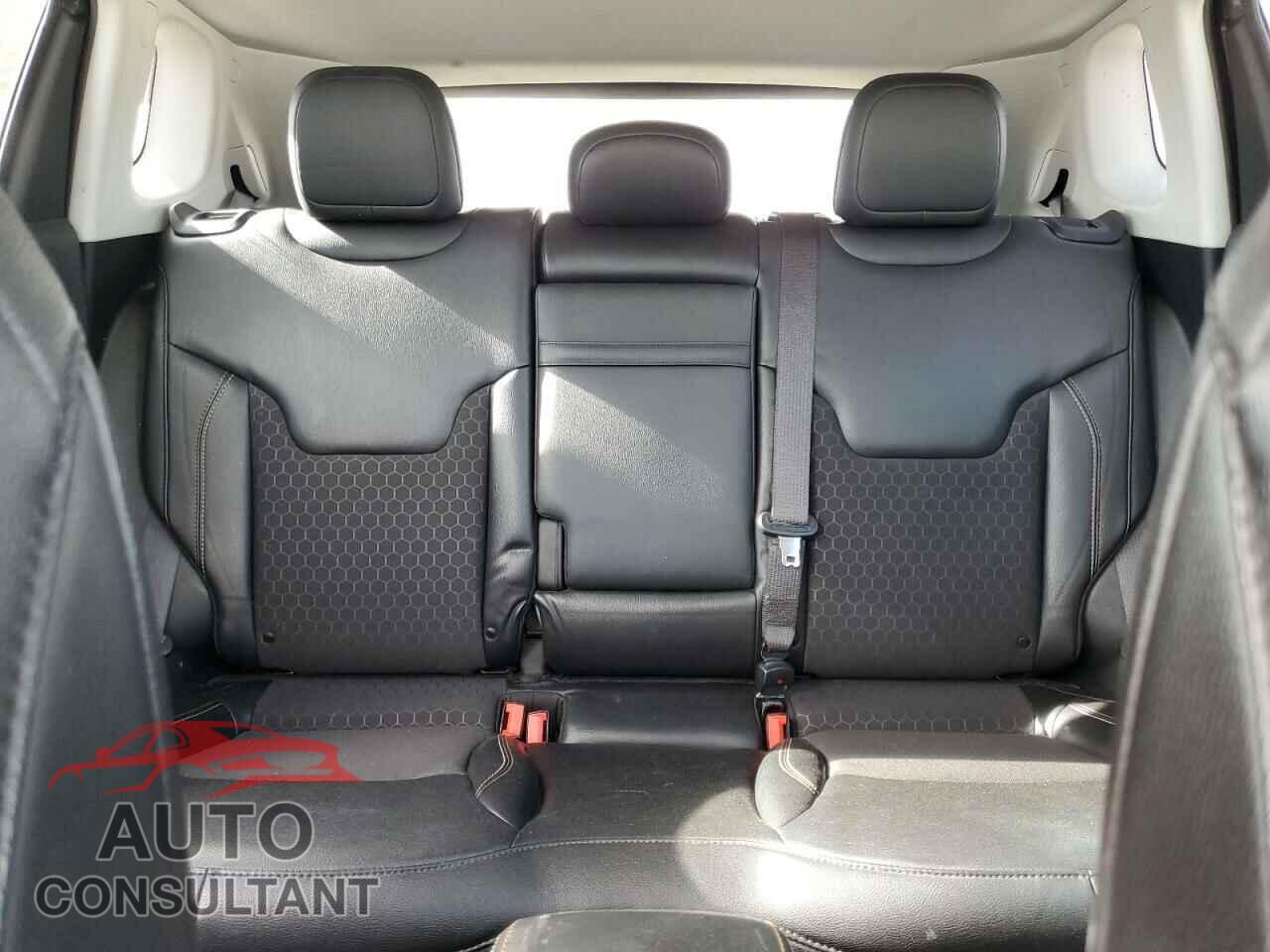 JEEP COMPASS 2019 - 3C4NJDBB2KT839906