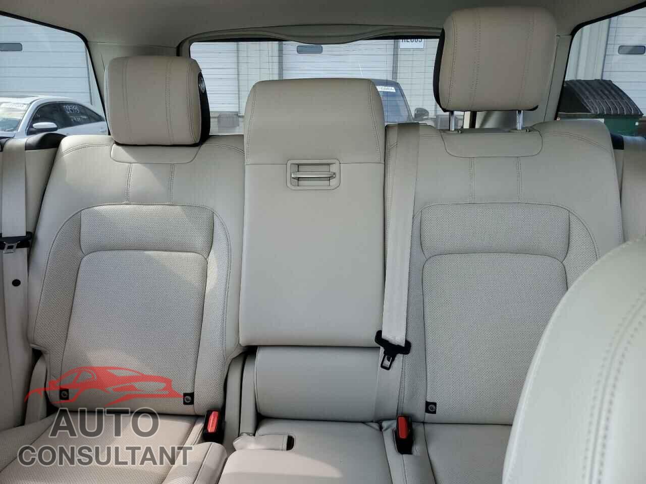 LAND ROVER RANGEROVER 2019 - SALGS2SV9KA567410