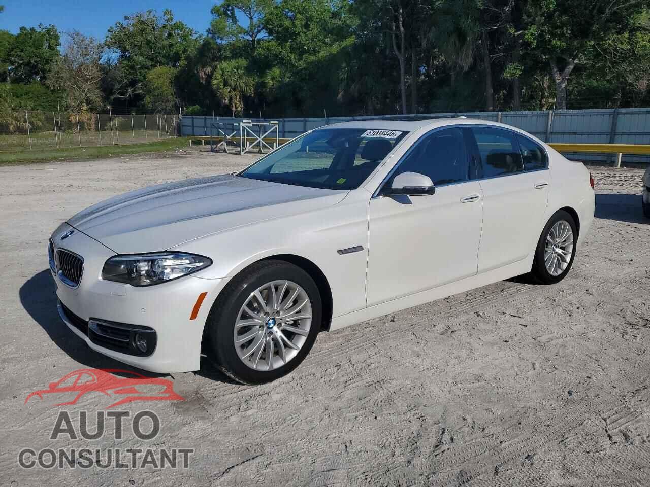 BMW 5 SERIES 2016 - WBA5A5C57GG352157