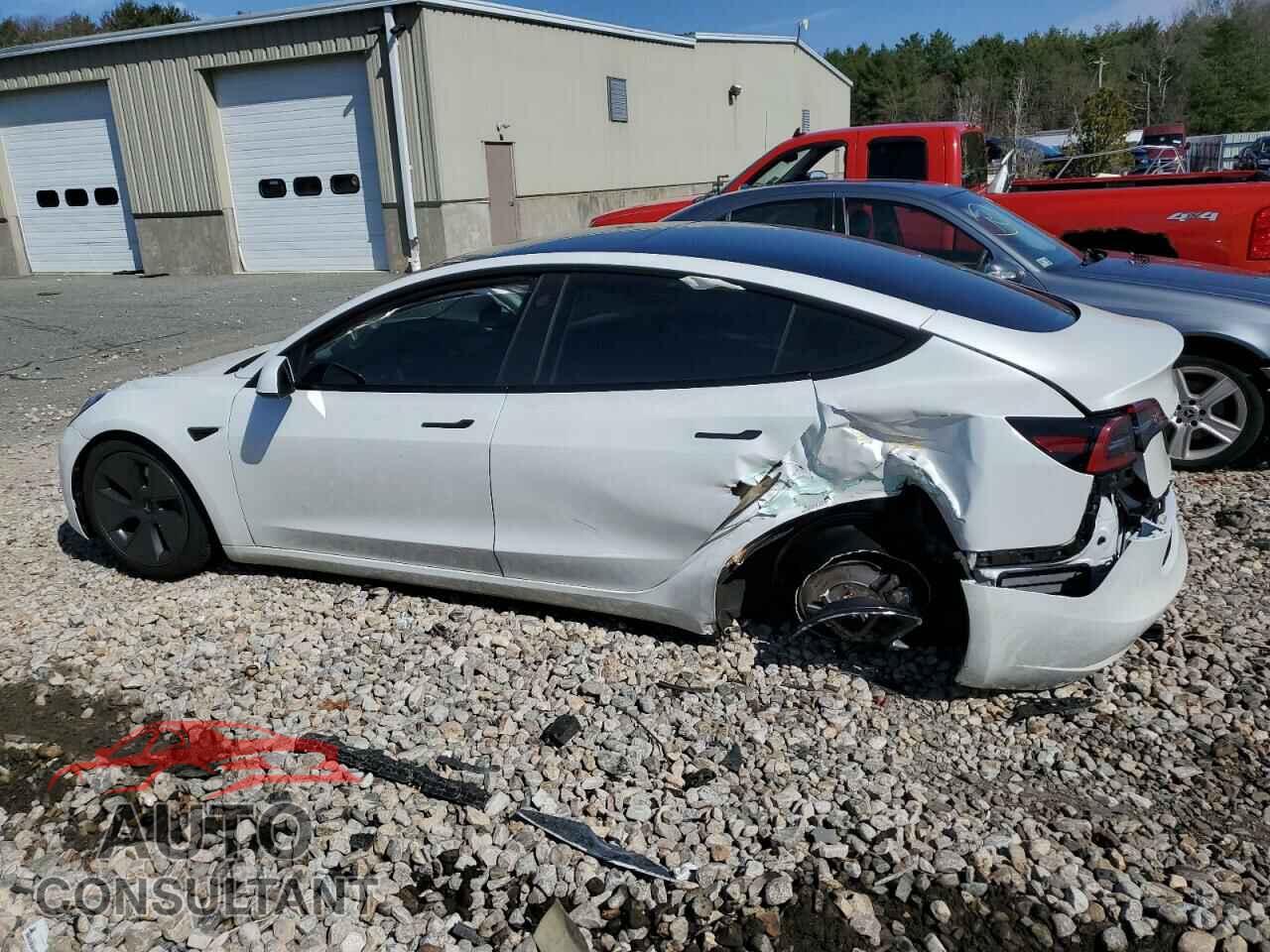 TESLA MODEL 3 2023 - 5YJ3E1EA3PF686472