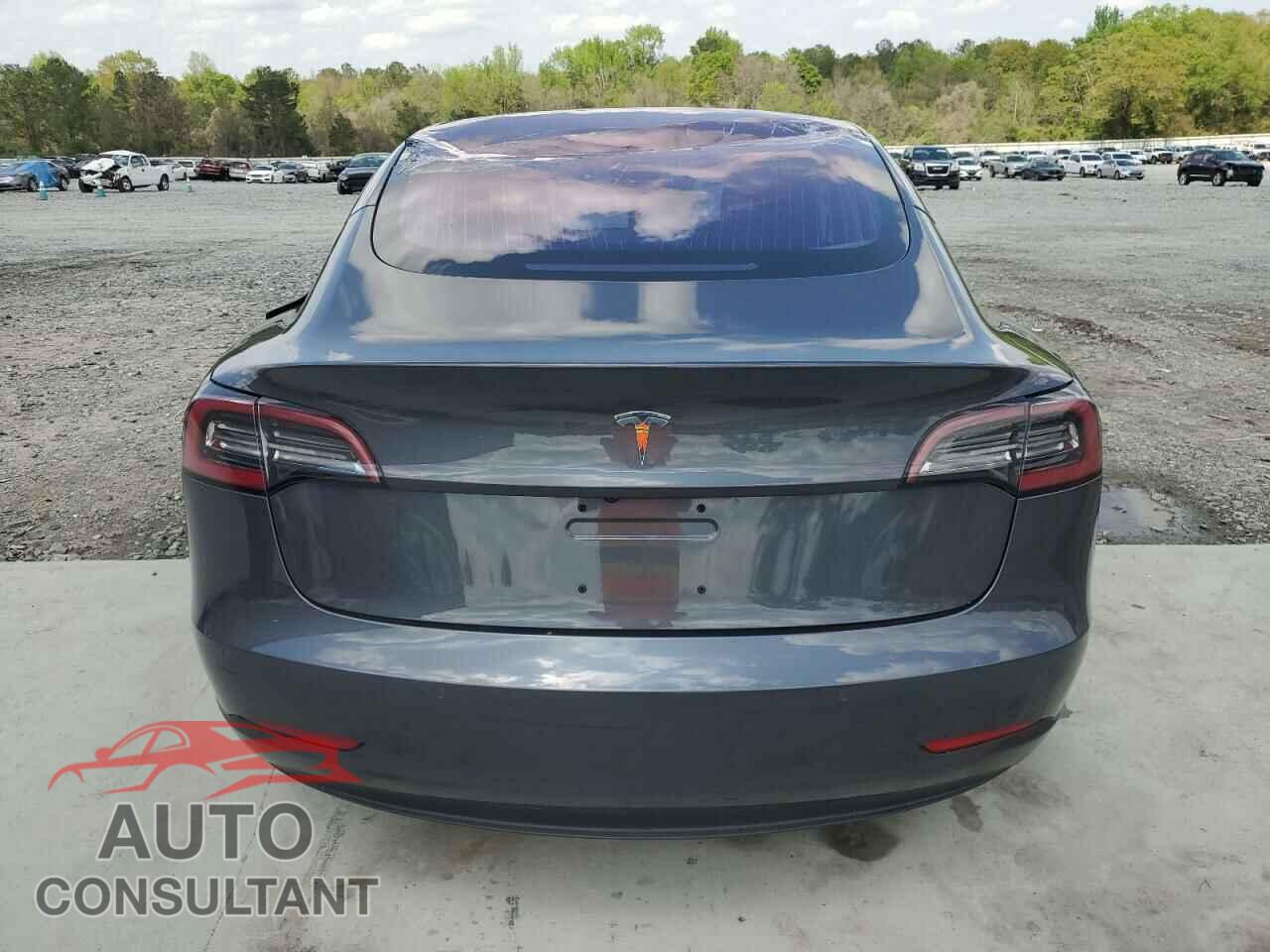 TESLA MODEL 3 2018 - 5YJ3E1EA3JF009509