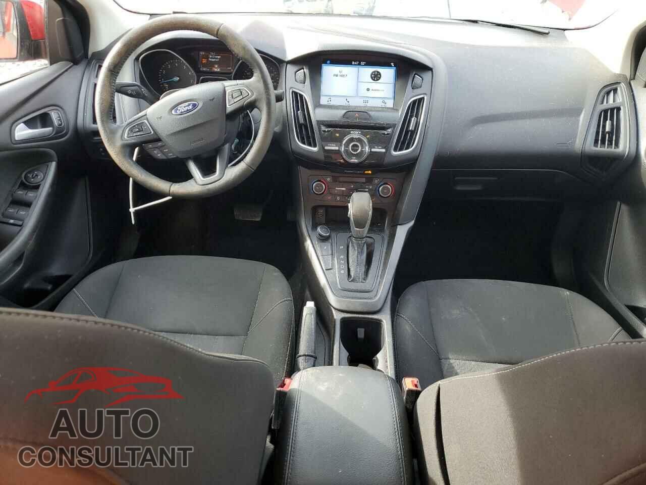FORD FOCUS 2017 - 1FADP3H26HL307256