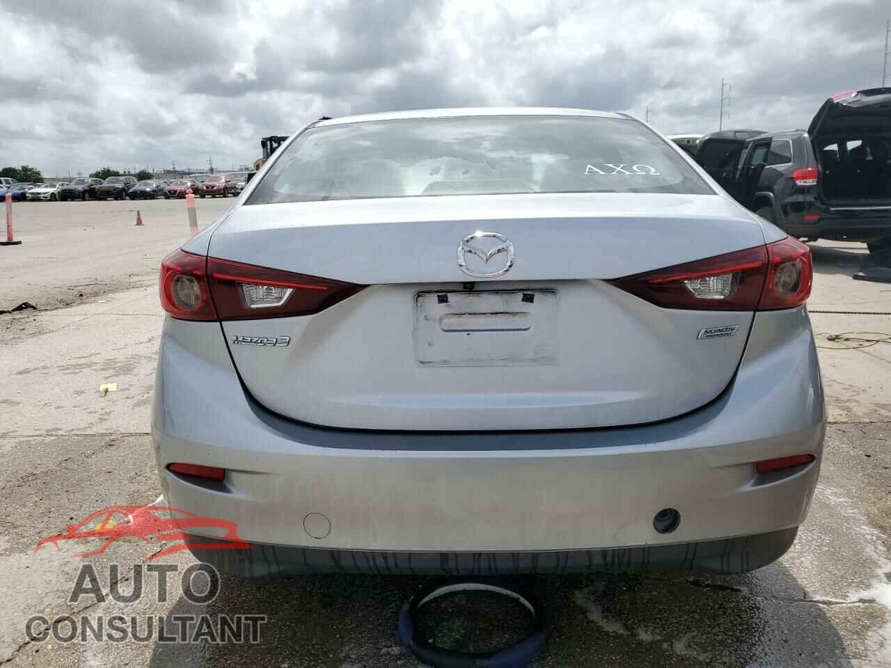 MAZDA 3 2017 - 3MZBN1U77HM109911
