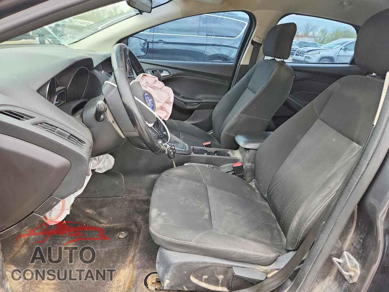 FORD FOCUS 2017 - 1FADP3FE0HL314345