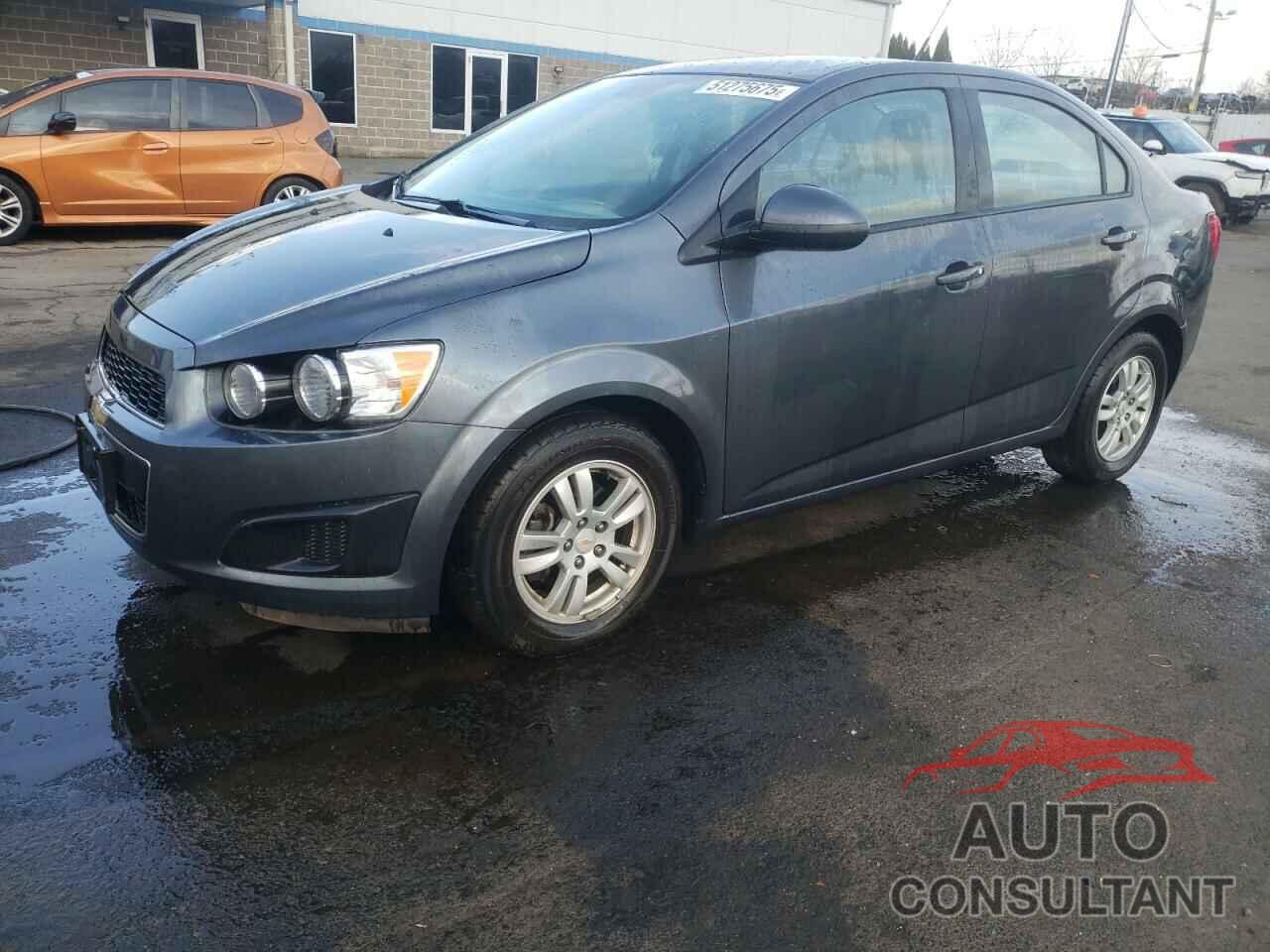 CHEVROLET SONIC 2012 - 1G1JB5SH3C4176254