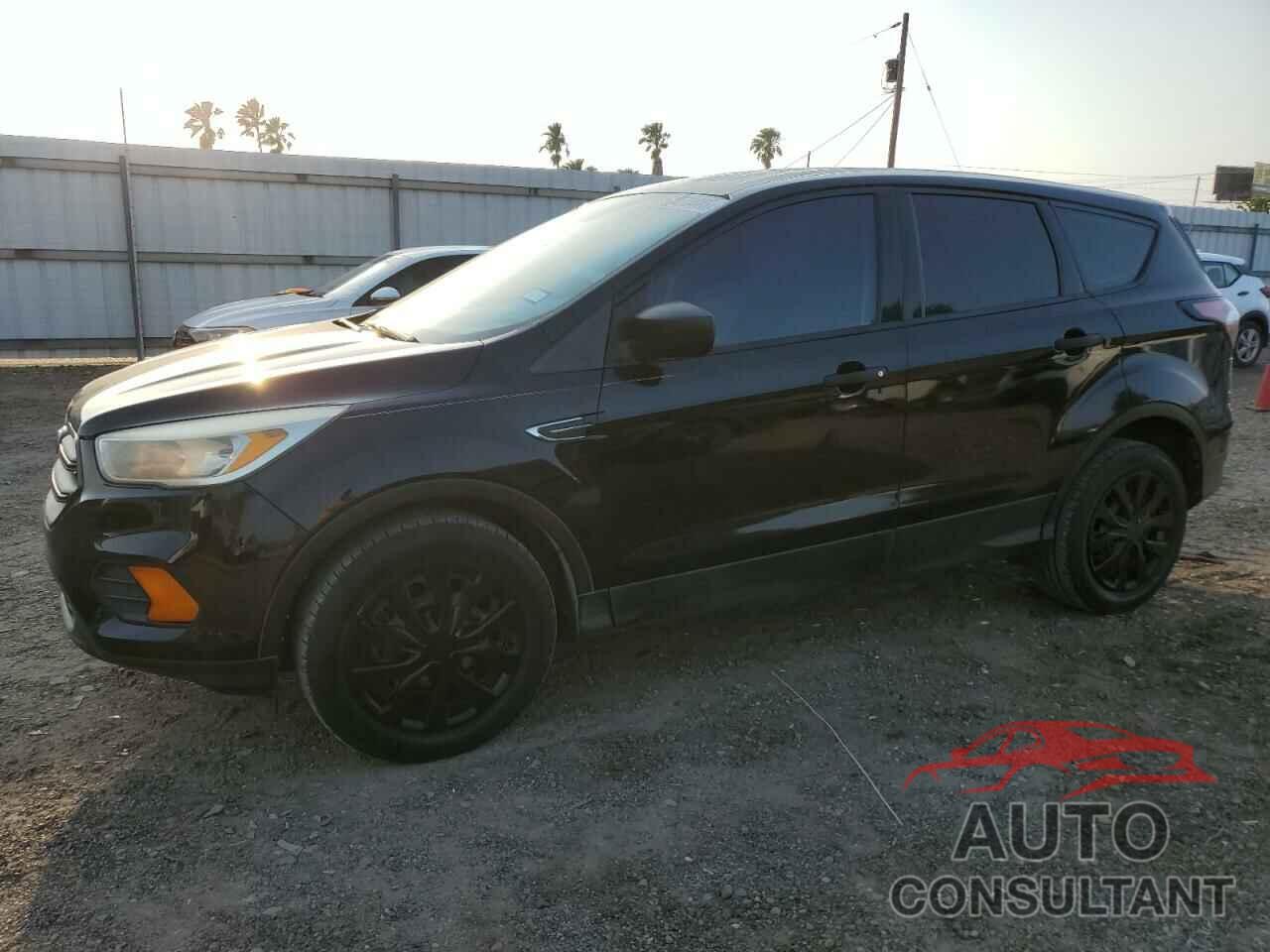 FORD ESCAPE 2017 - 1FMCU0F70HUB79324