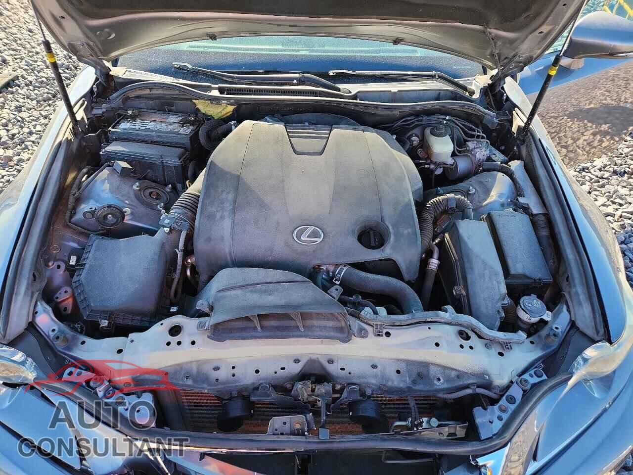 LEXUS IS 2015 - JTHCF1D23F5025174