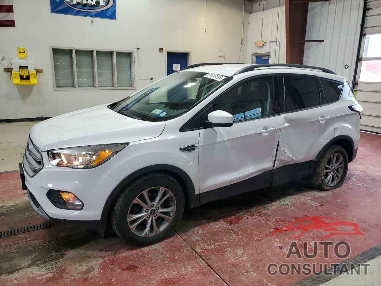FORD ESCAPE 2018 - 1FMCU0GD5JUC68252