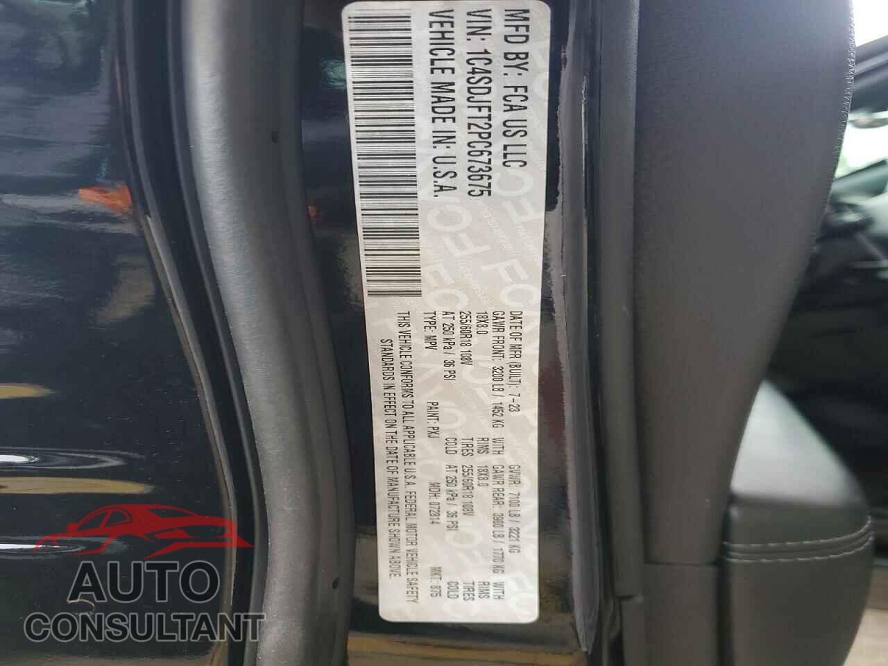 DODGE DURANGO 2023 - 1C4SDJFT2PC673675