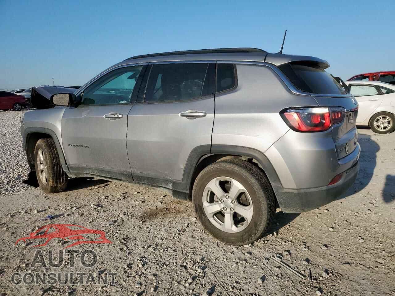 JEEP COMPASS 2018 - 3C4NJDBB7JT401817
